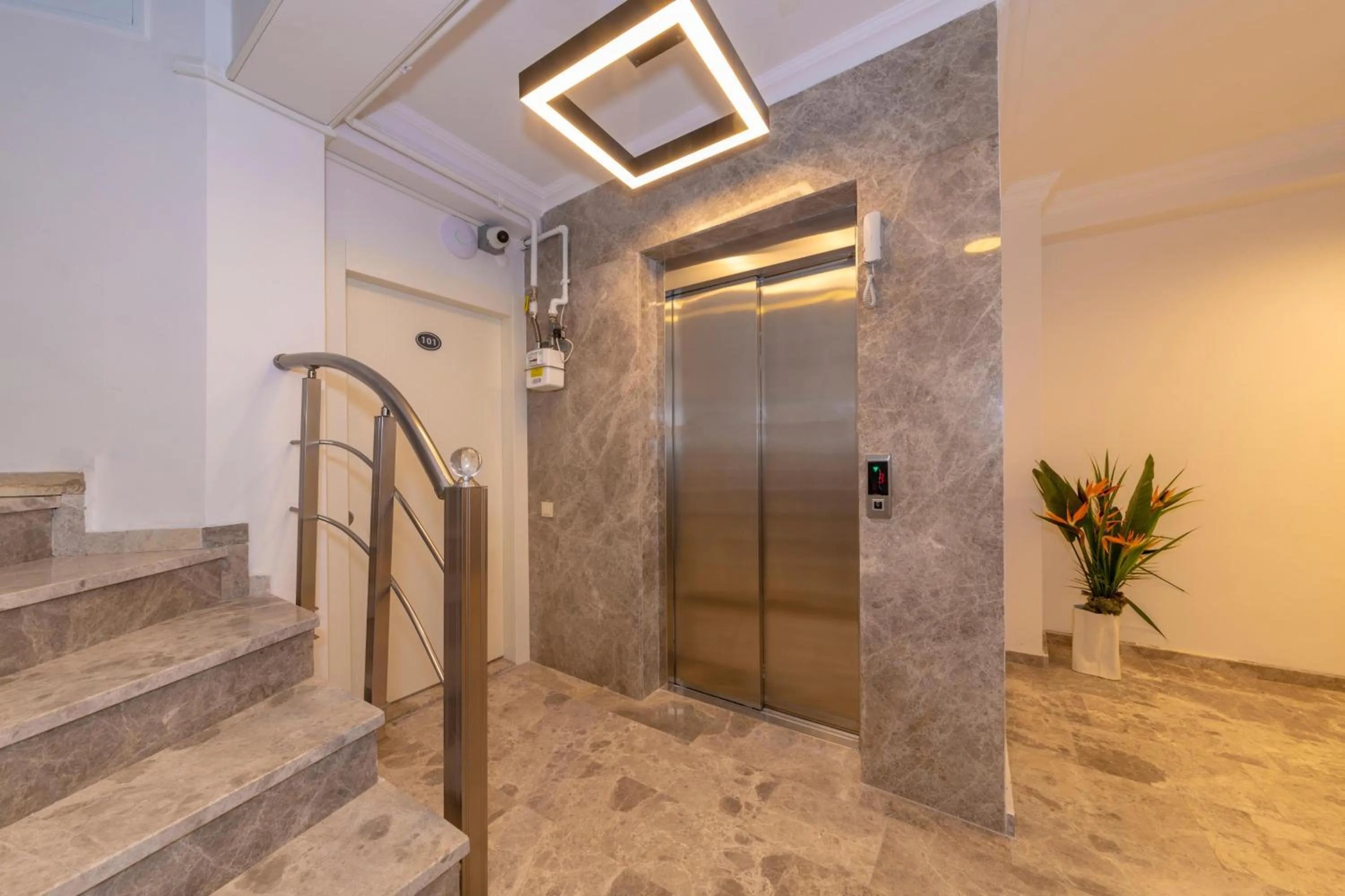 Facade/entrance in Joy Suites