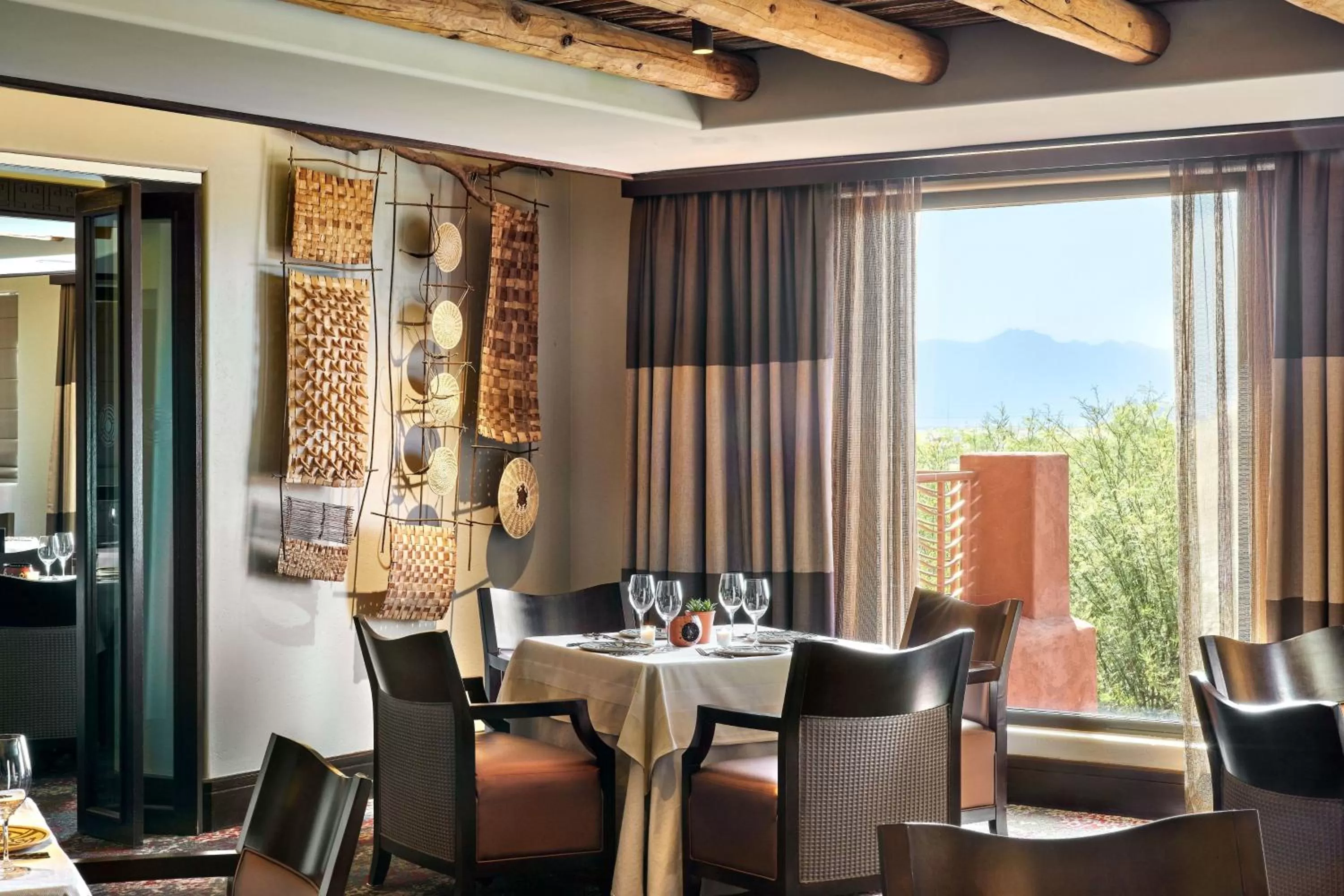 Restaurant/places to eat in Sheraton Grand at Wild Horse Pass