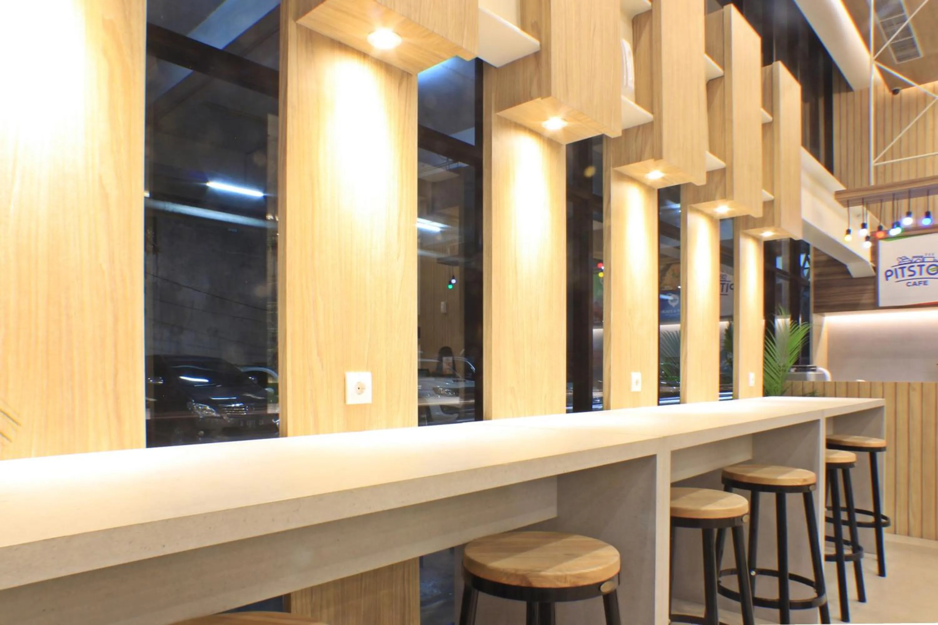 Food and drinks in POP! Hotel Festival Citylink