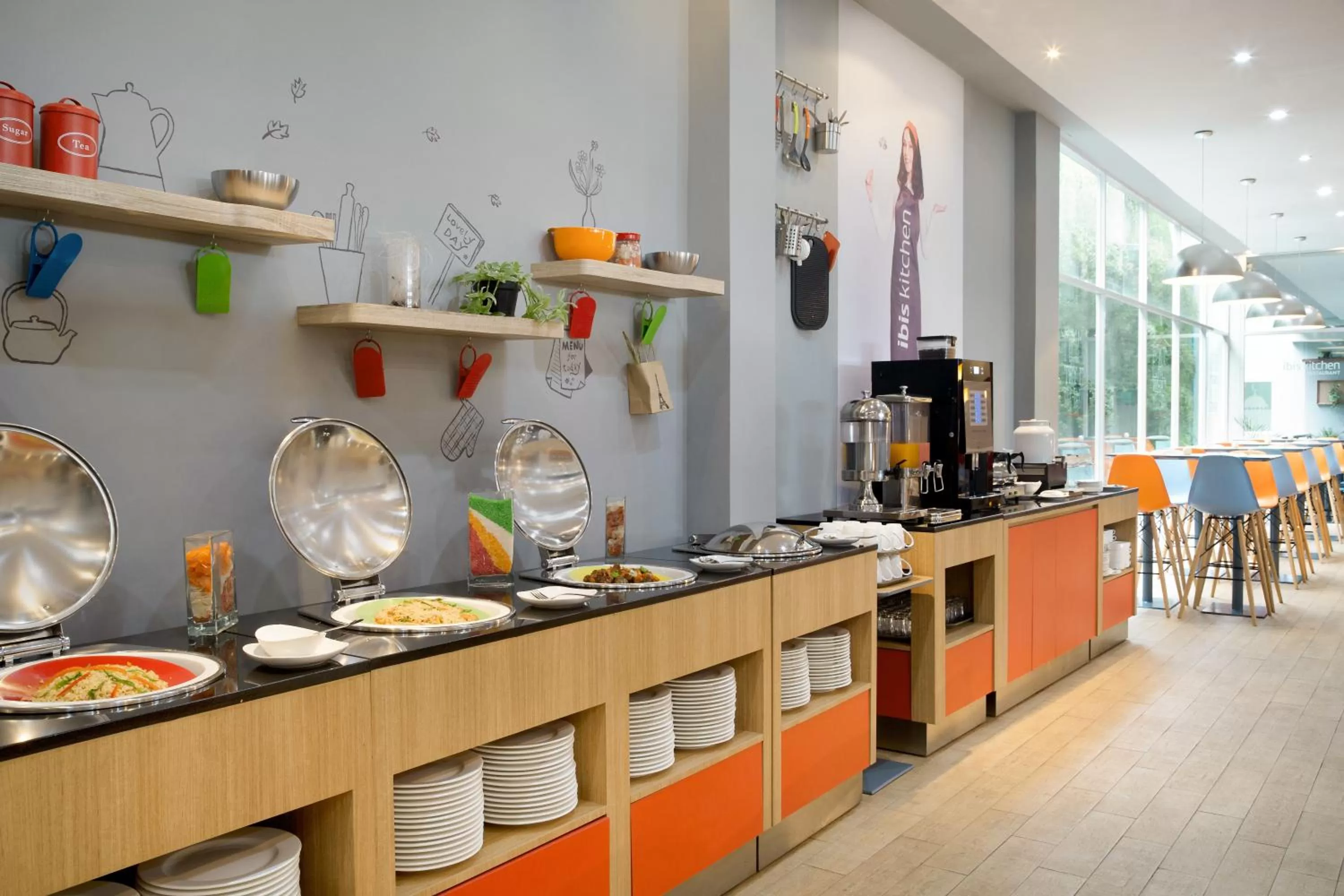 Restaurant/places to eat in Ibis Bandung Pasteur