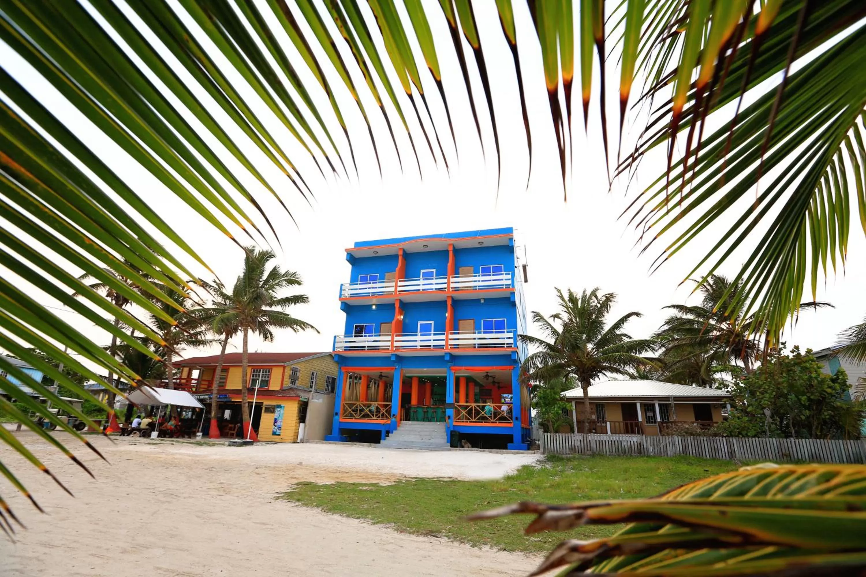 Hotel Royal Blue & Golf Cart Rental