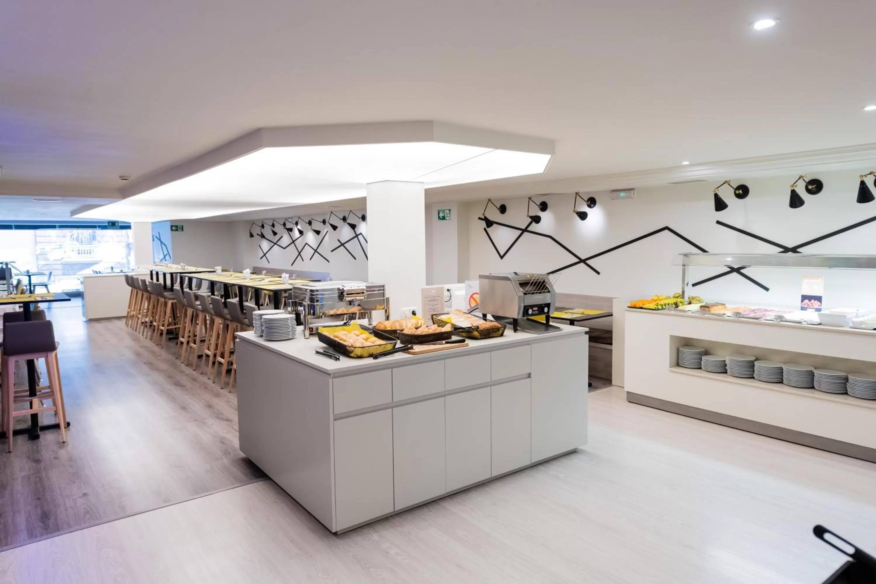 Buffet breakfast in Aparthotel Atenea Calabria