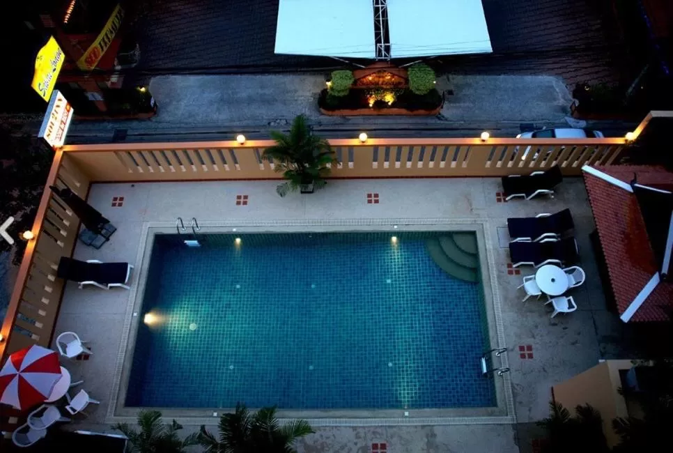 Swimming pool in soi2inn