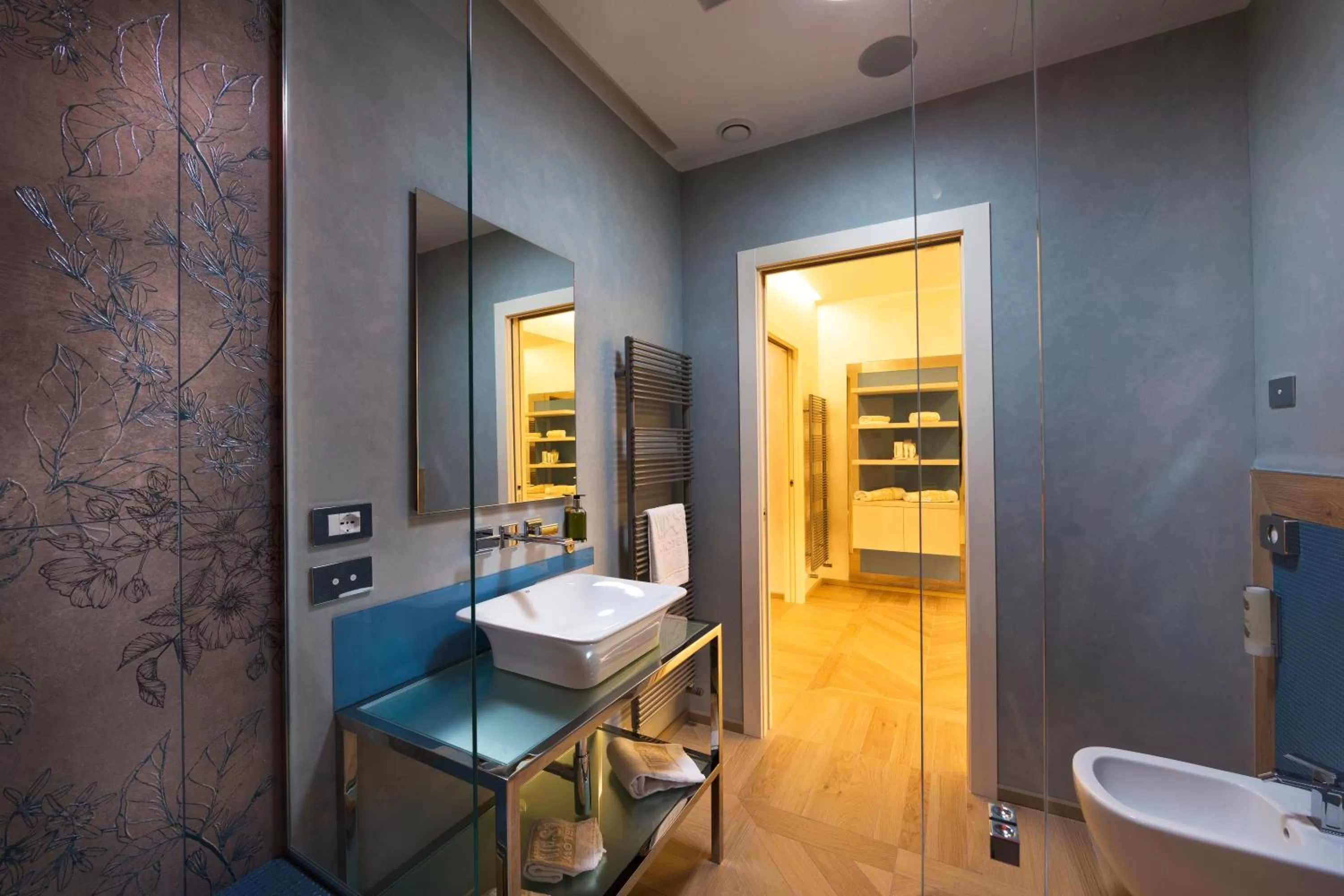 Vip's Motel Luxury Accommodation & Spa