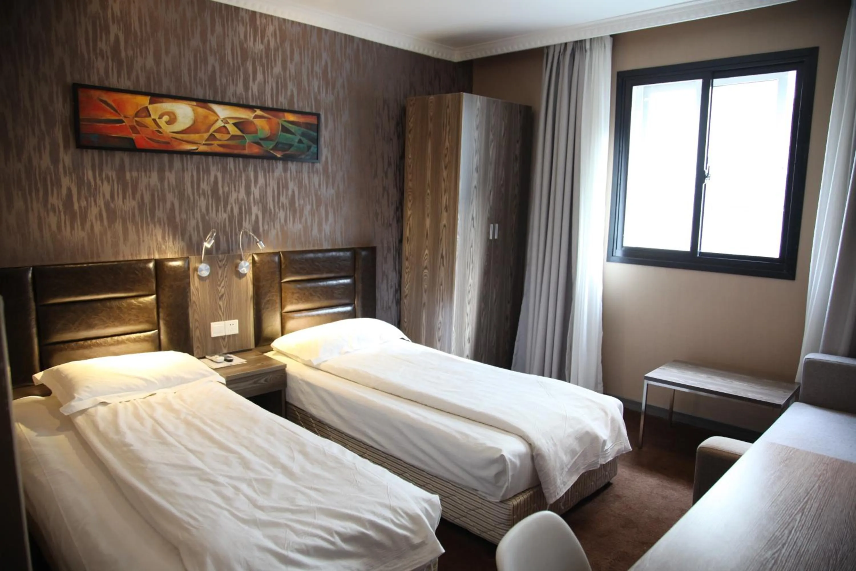 Deluxe Twin Room in Shanghai Fish Inn Bund