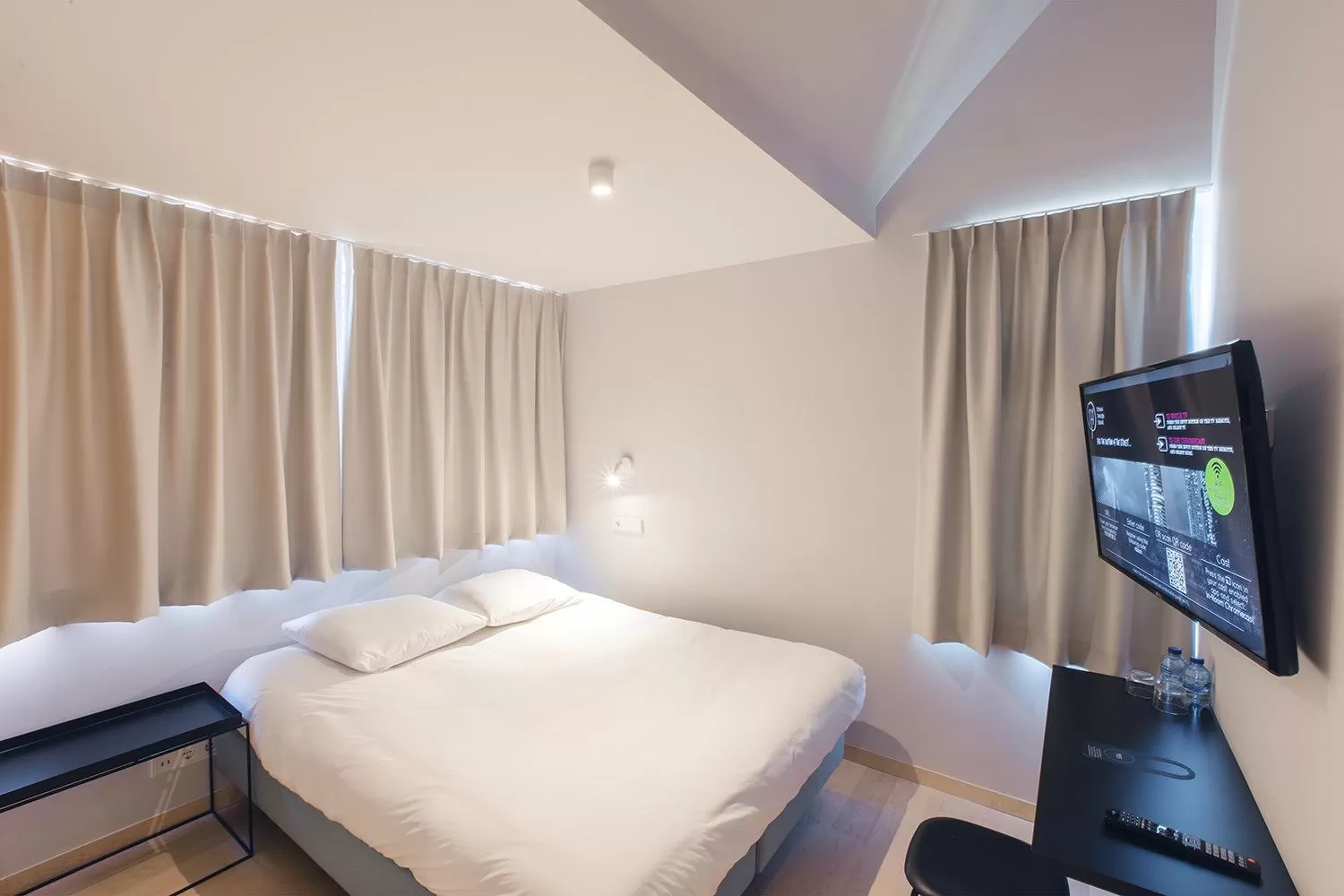 Other, Bed in 171. Urban Design Hotel