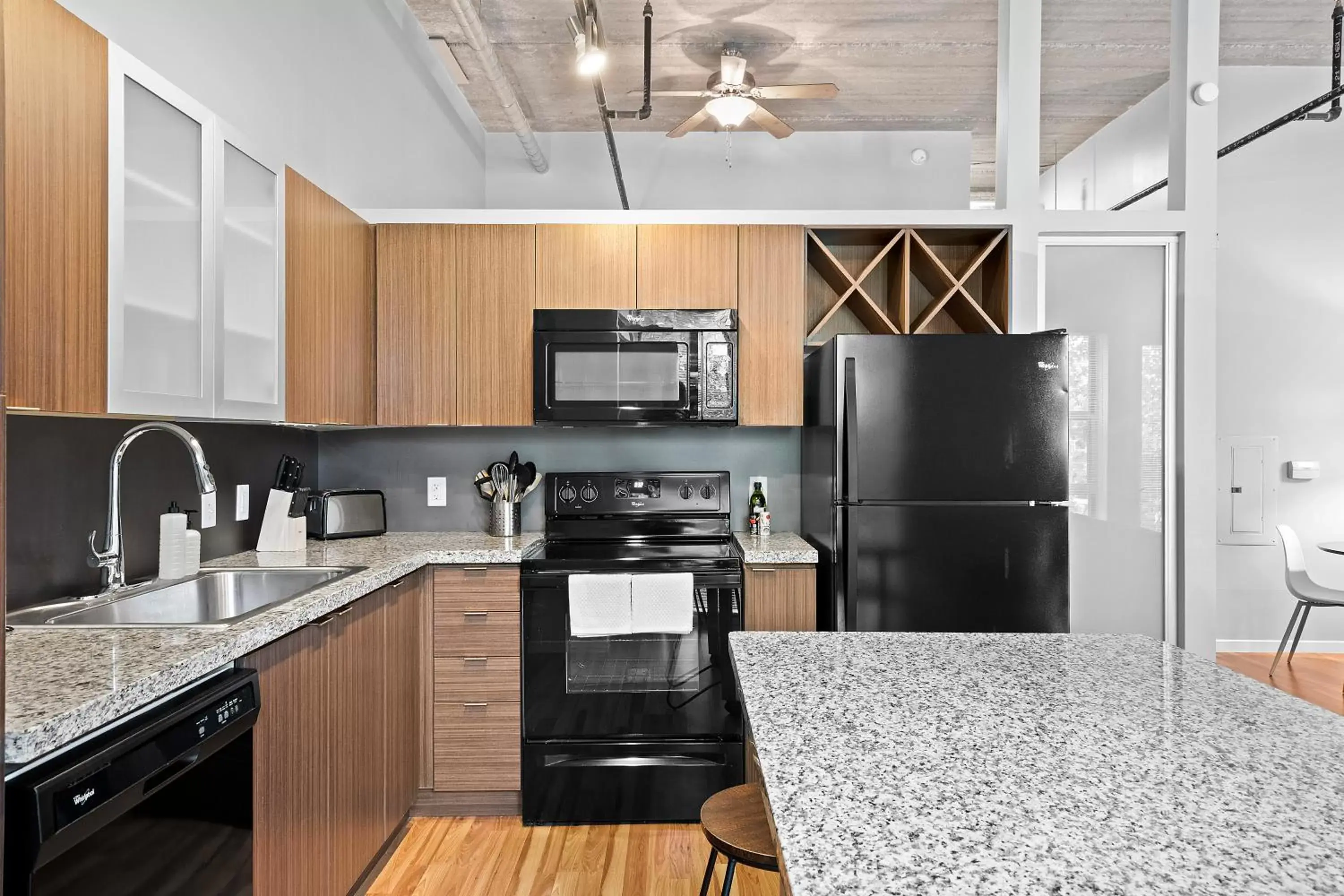 Studio (Self Check-in with Virtual Front Desk) in Kasa South Side Pittsburgh Studio (Self Check-in with Virtual Front Desk) in Kasa South Side Pittsburgh