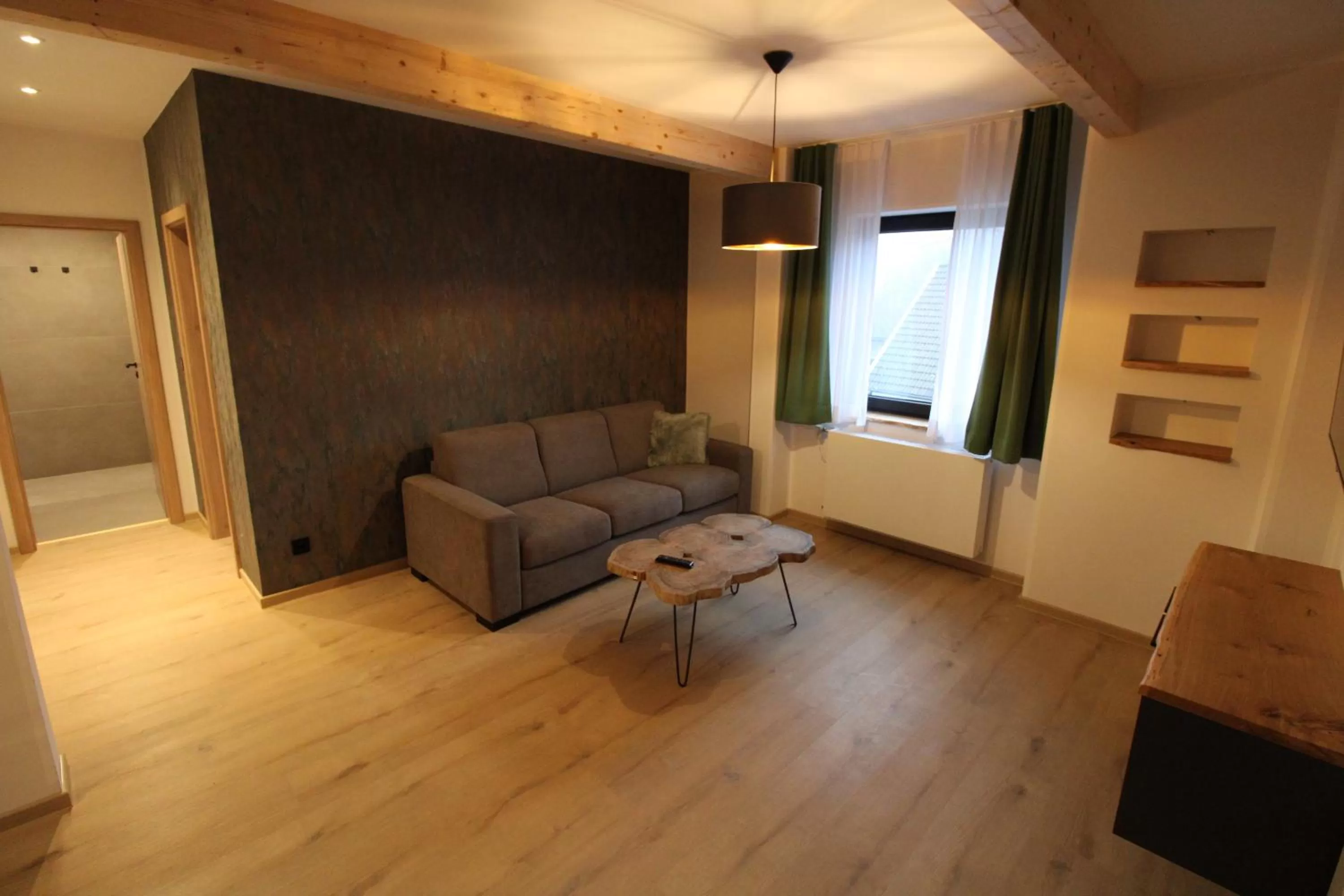 Living room in DER Hirsch Hotel