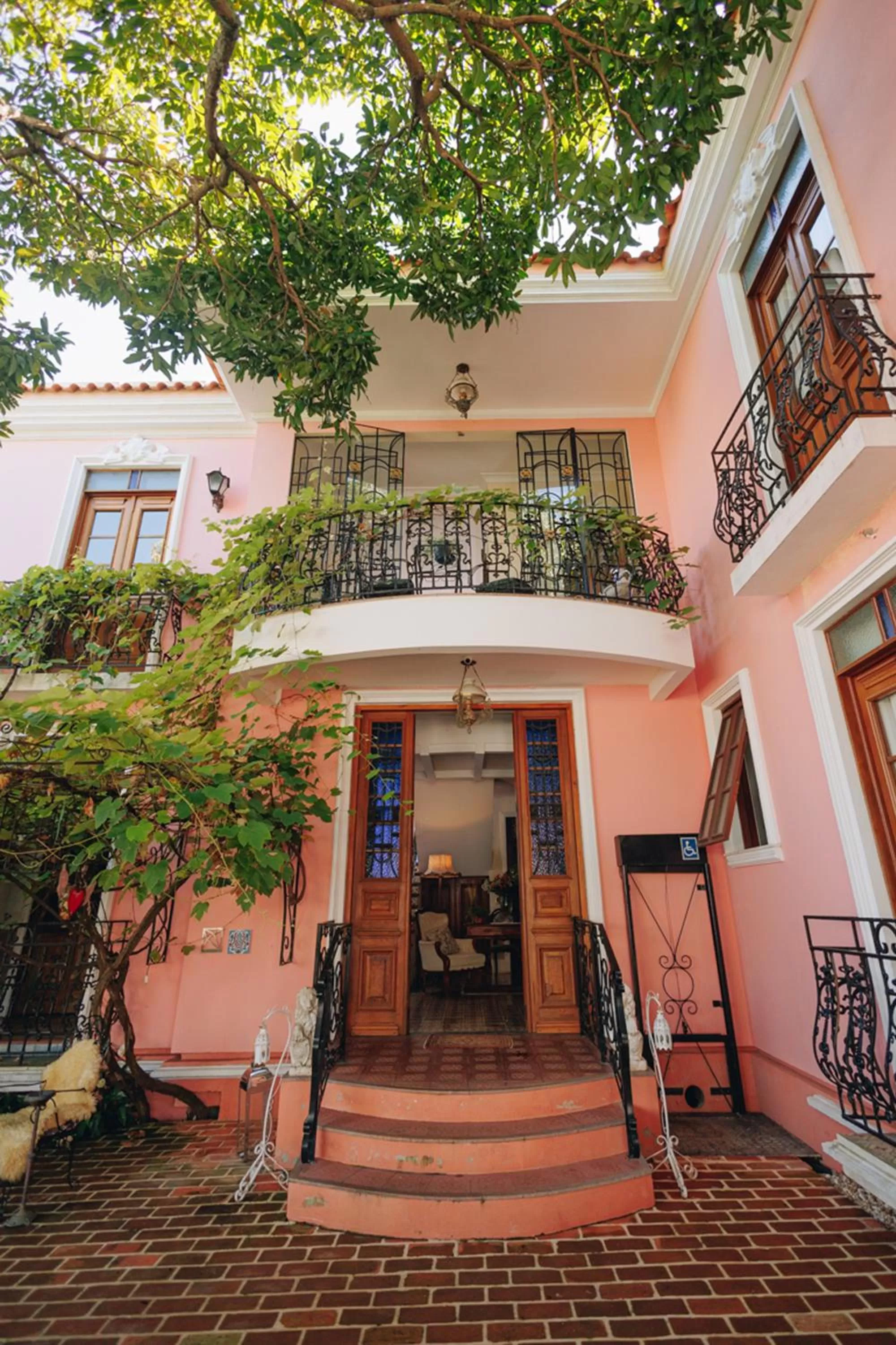 Property building in Hotel Boutique Quinta das Videiras