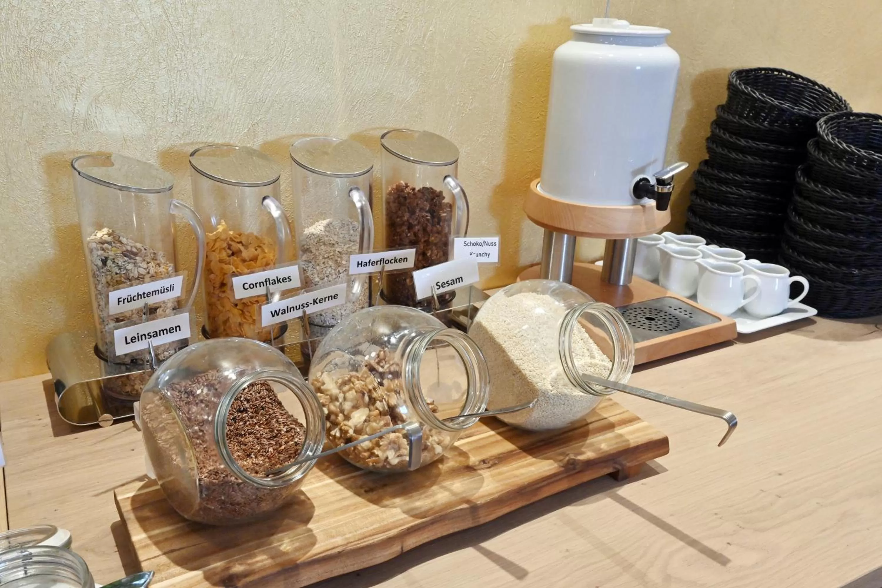 Breakfast in Bethel Hotel zum Weinberg