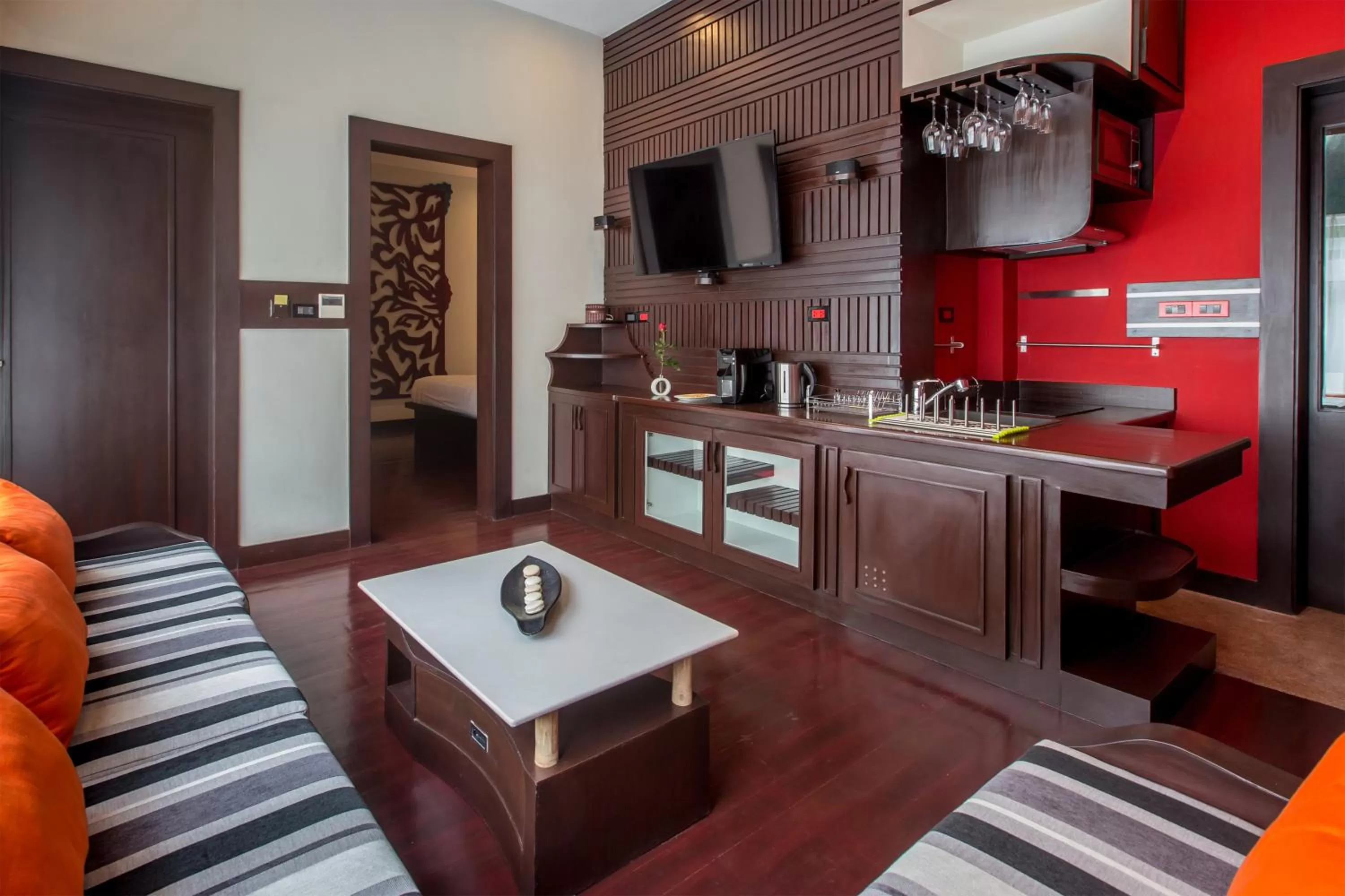 TV and multimedia in De Sarann Villa