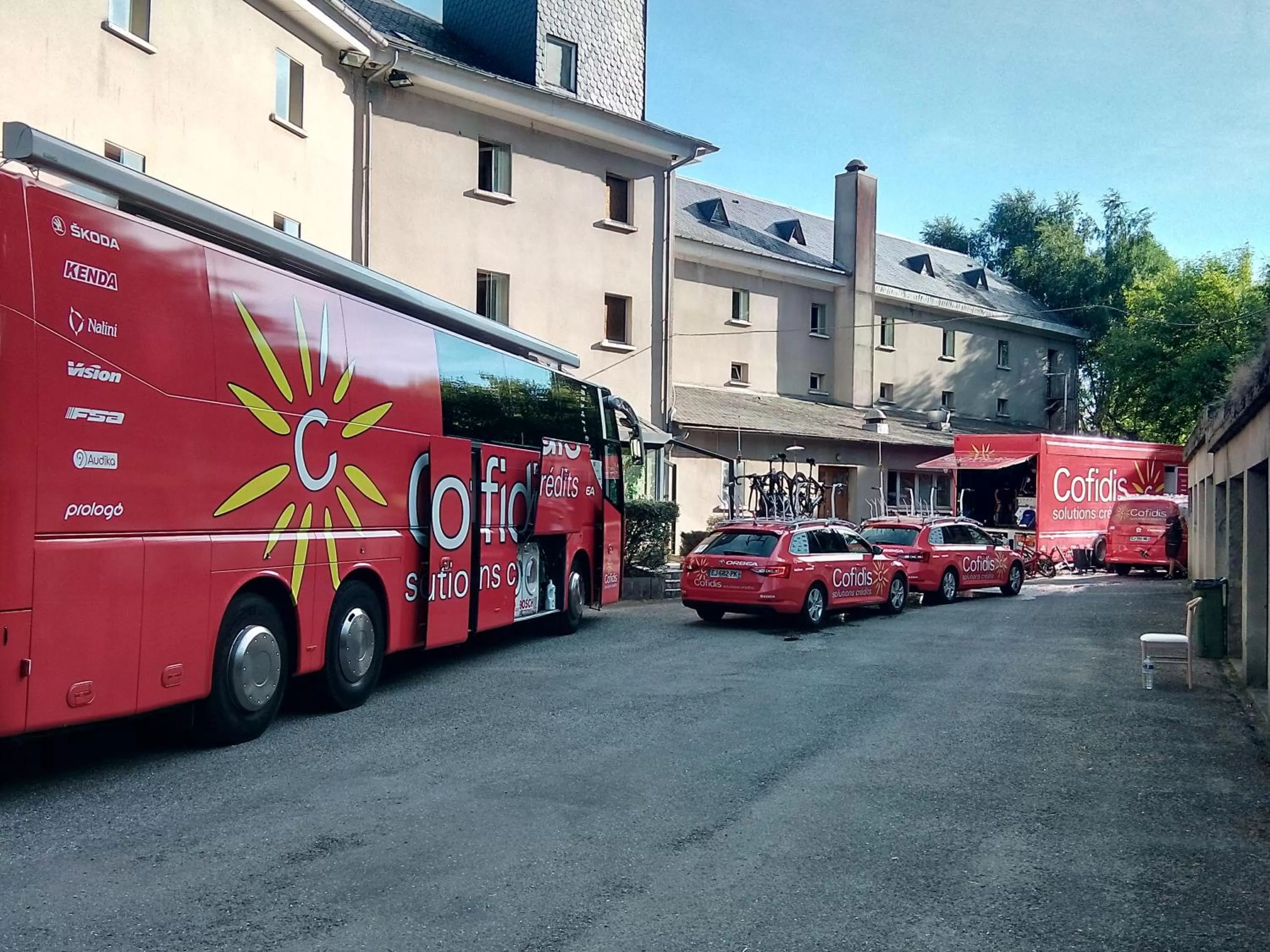 group of guests in authentic by balladins – Rodez / Le Ségala