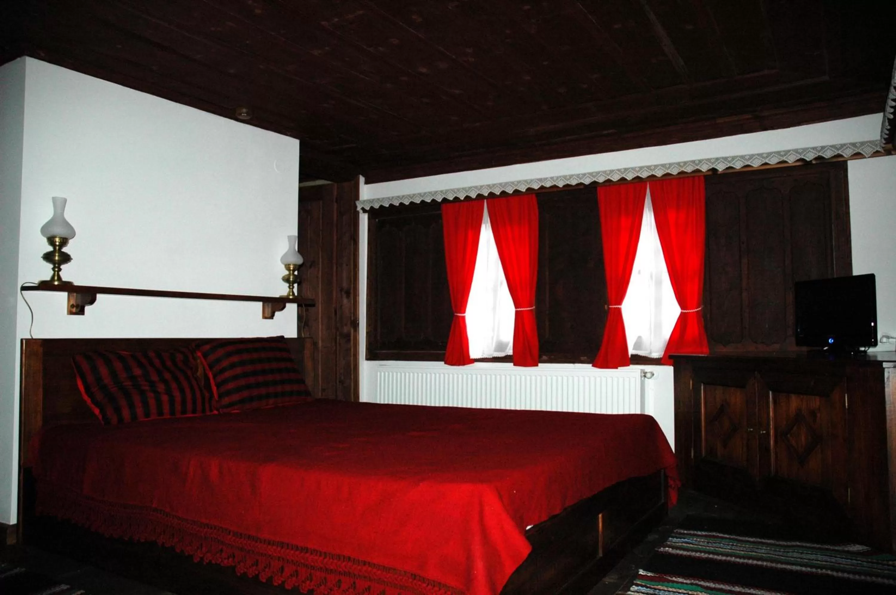 Bedroom, Bed in Djudjeva Kyshta Hotel