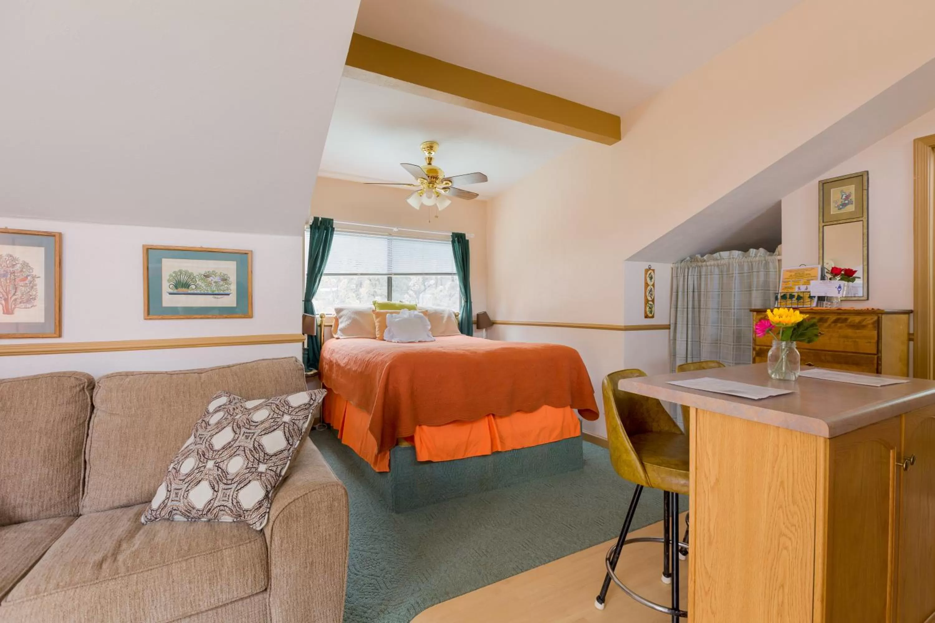 Bed in Crown King Cabins Bradshaw