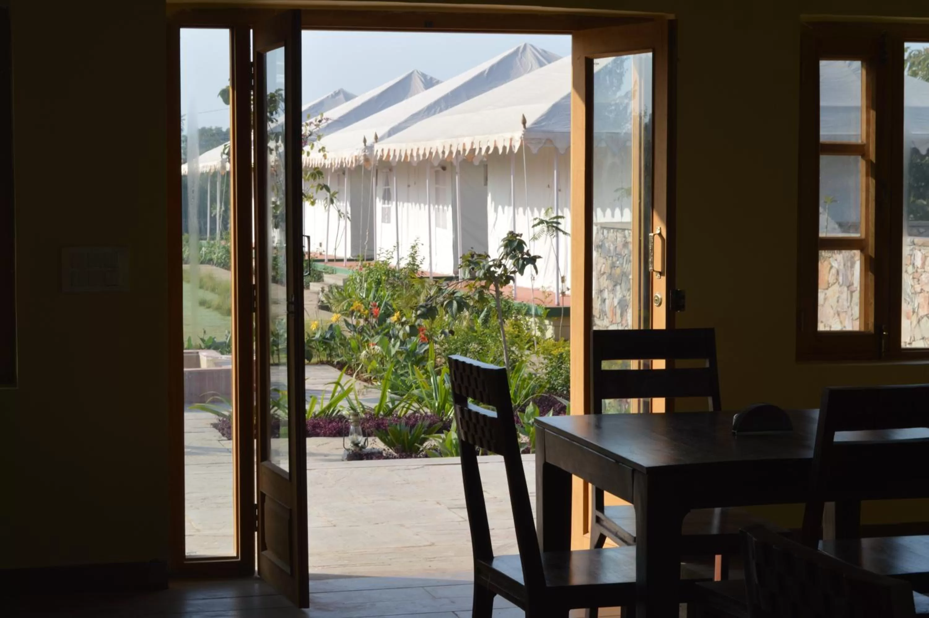 Food and drinks in Madho Bagh