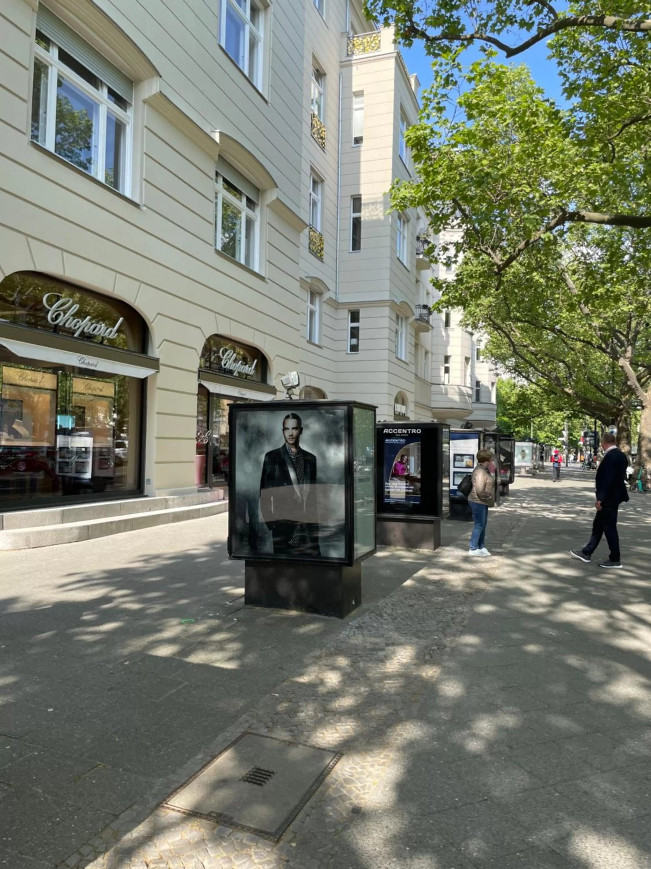 shuttle in Mr(s)STiL Design Apartments