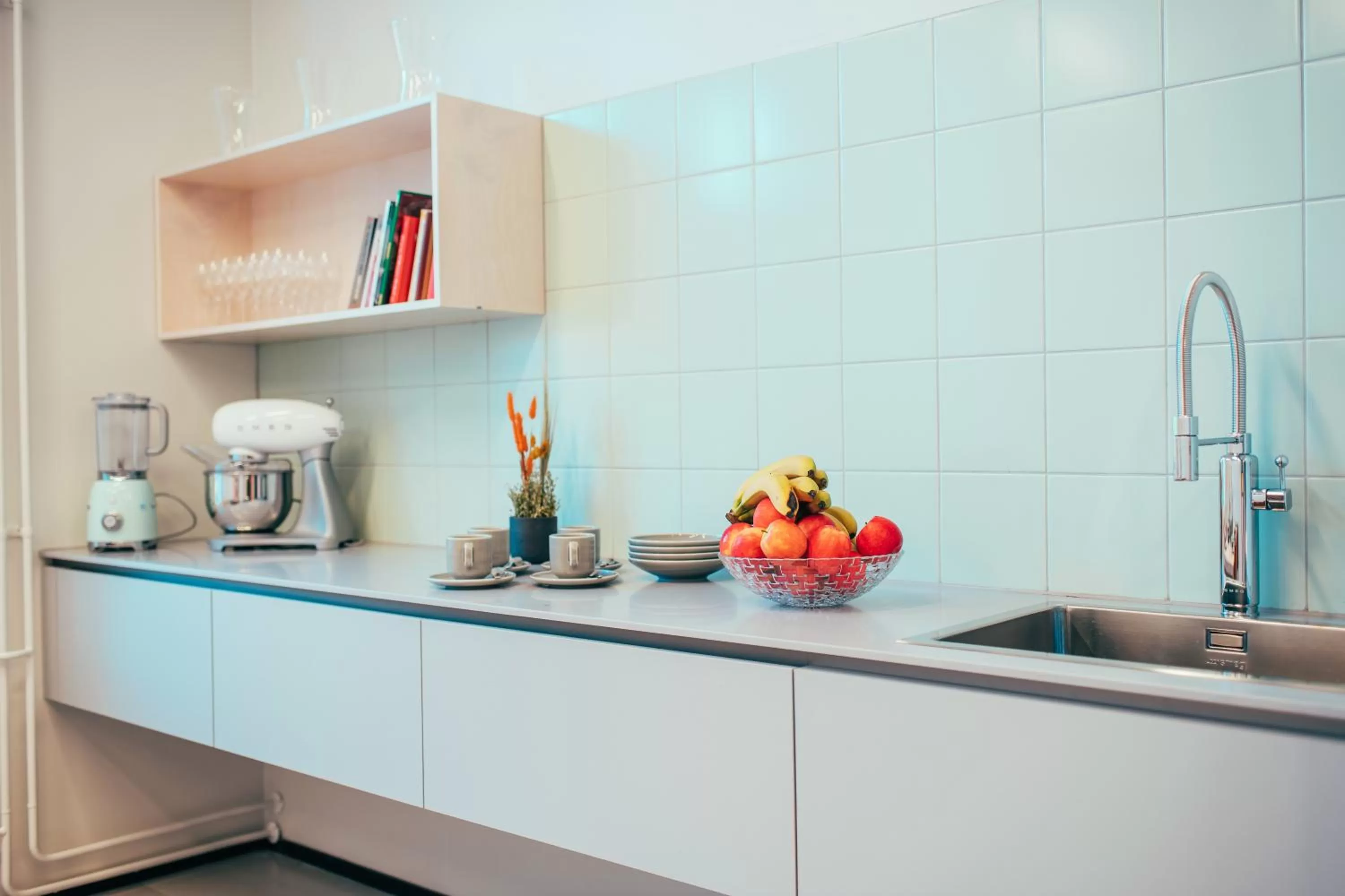 Communal kitchen in The Folks Hotel Konepaja