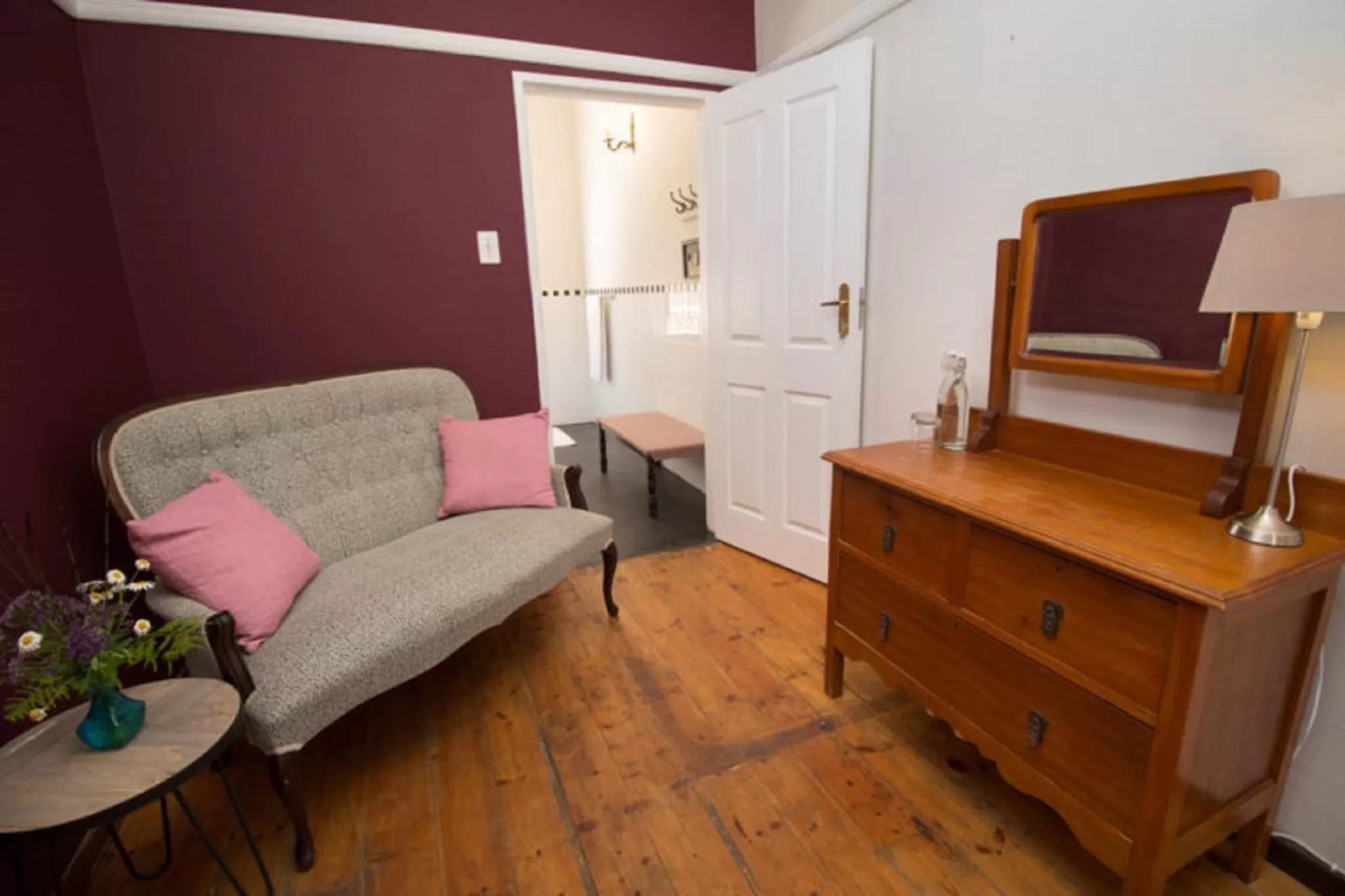 Decorative detail, Seating Area in Airlies Historical Guest House