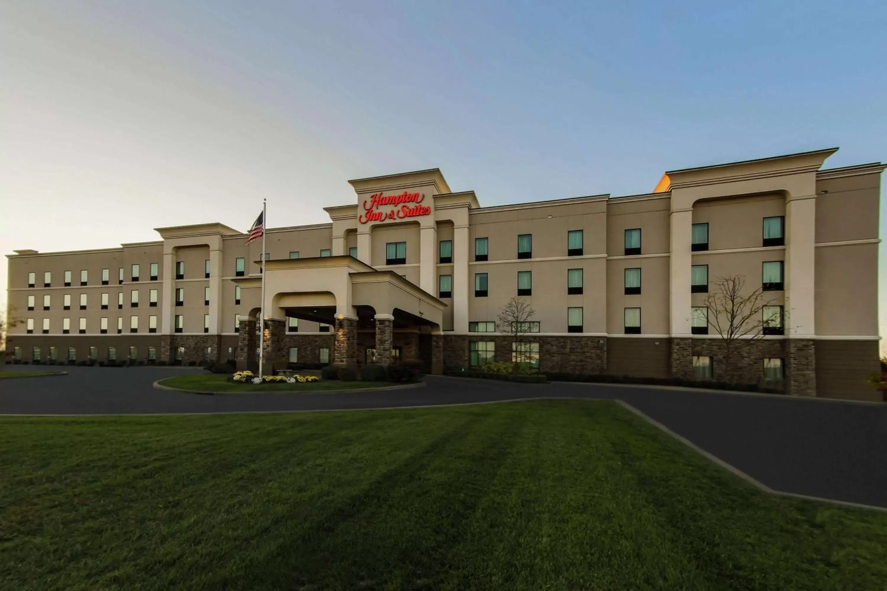 Hampton Inn & Suites Wheeling - The Highlands Hampton Inn & Suites Wheeling - The Highlands