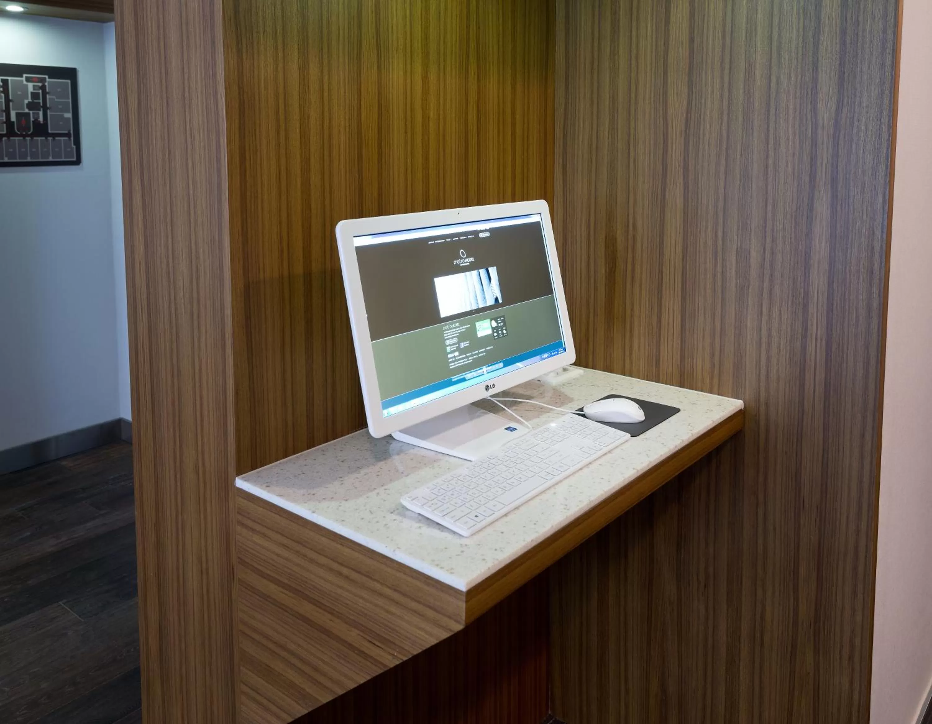 TV and multimedia in Metro Hotel Myeongdong