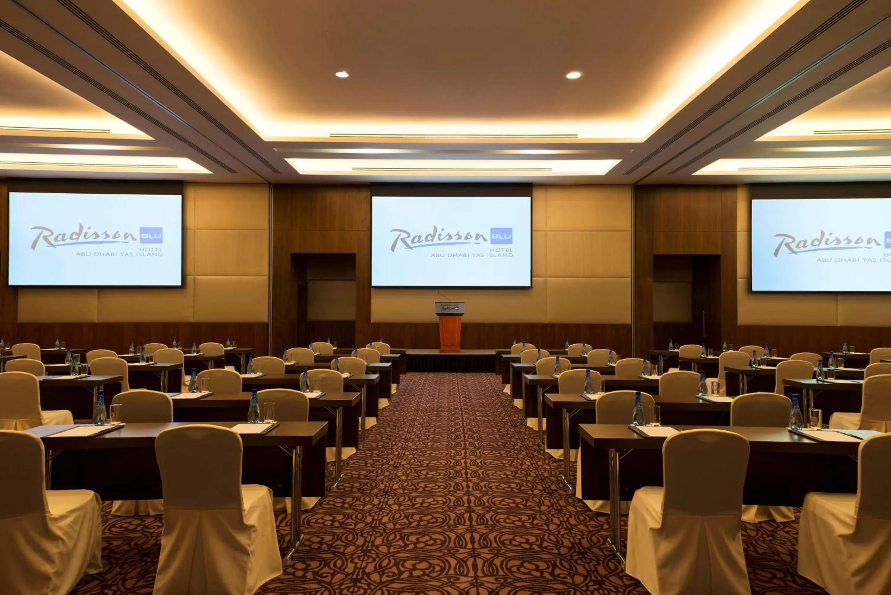 Meeting/conference room in Radisson Blu Hotel, Abu Dhabi Yas Island