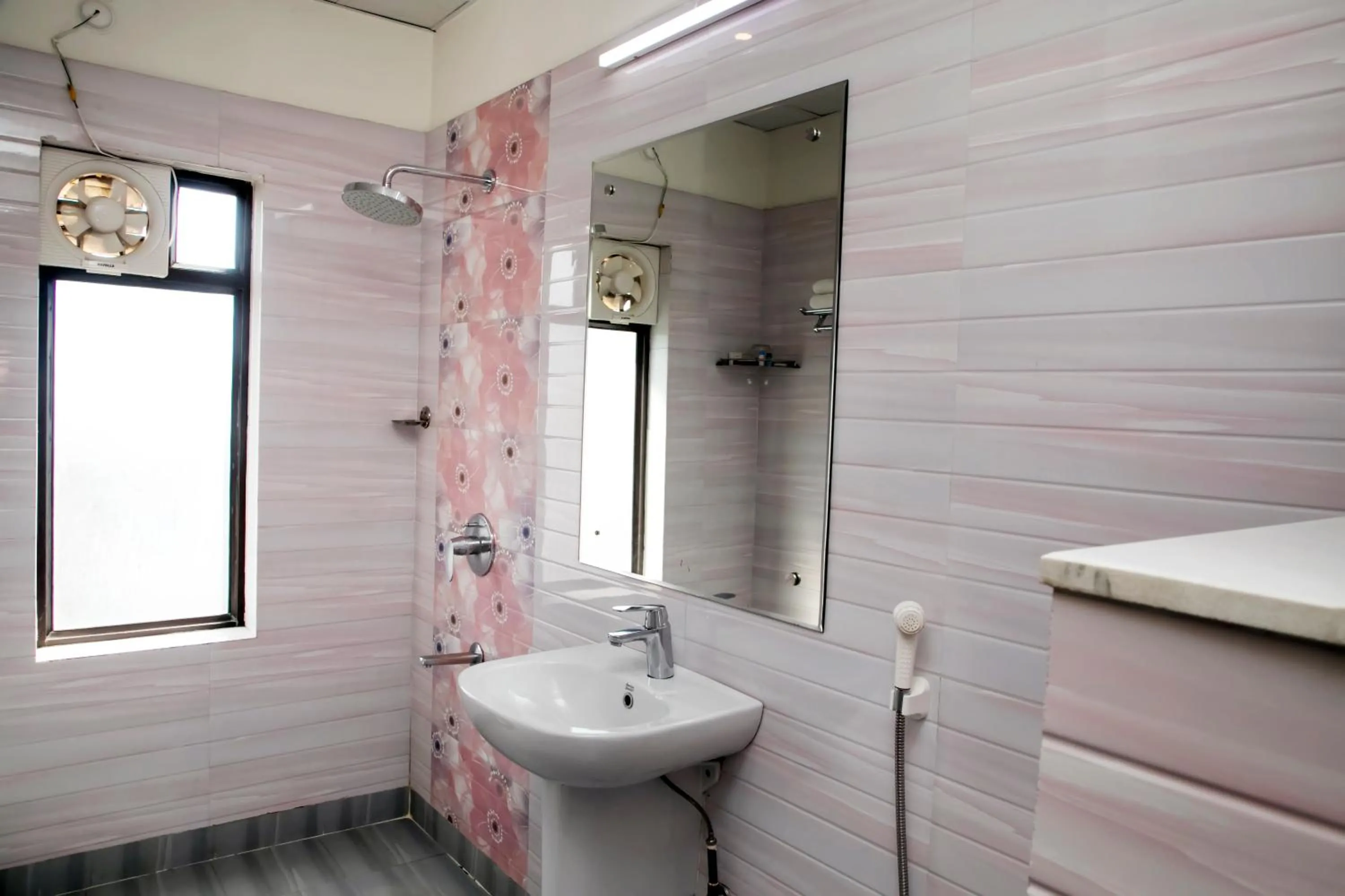 Bathroom in Hotel Ganges Grand - 600m from Kashi Vishwanath Temple