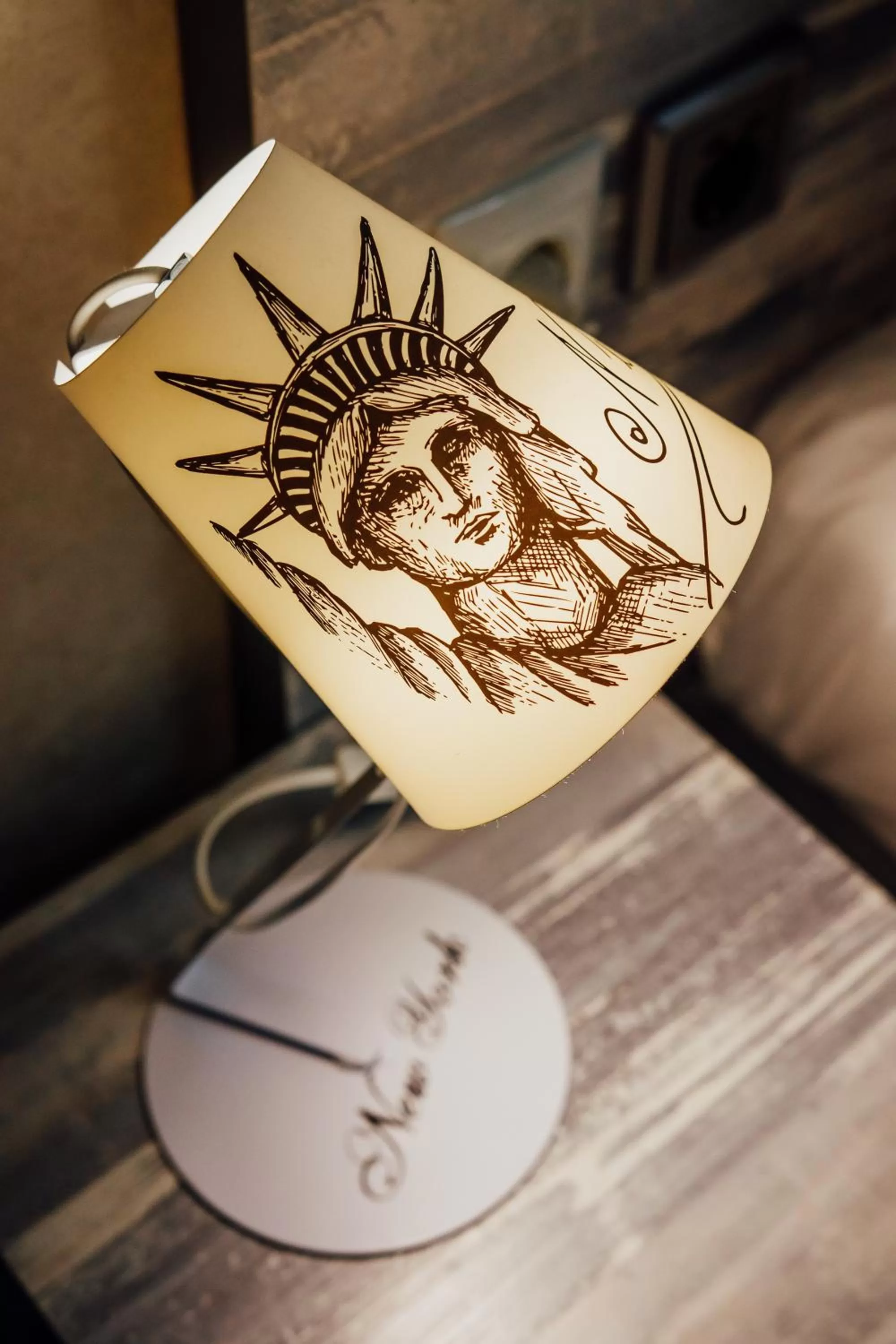 Decorative detail in Express City Hotel