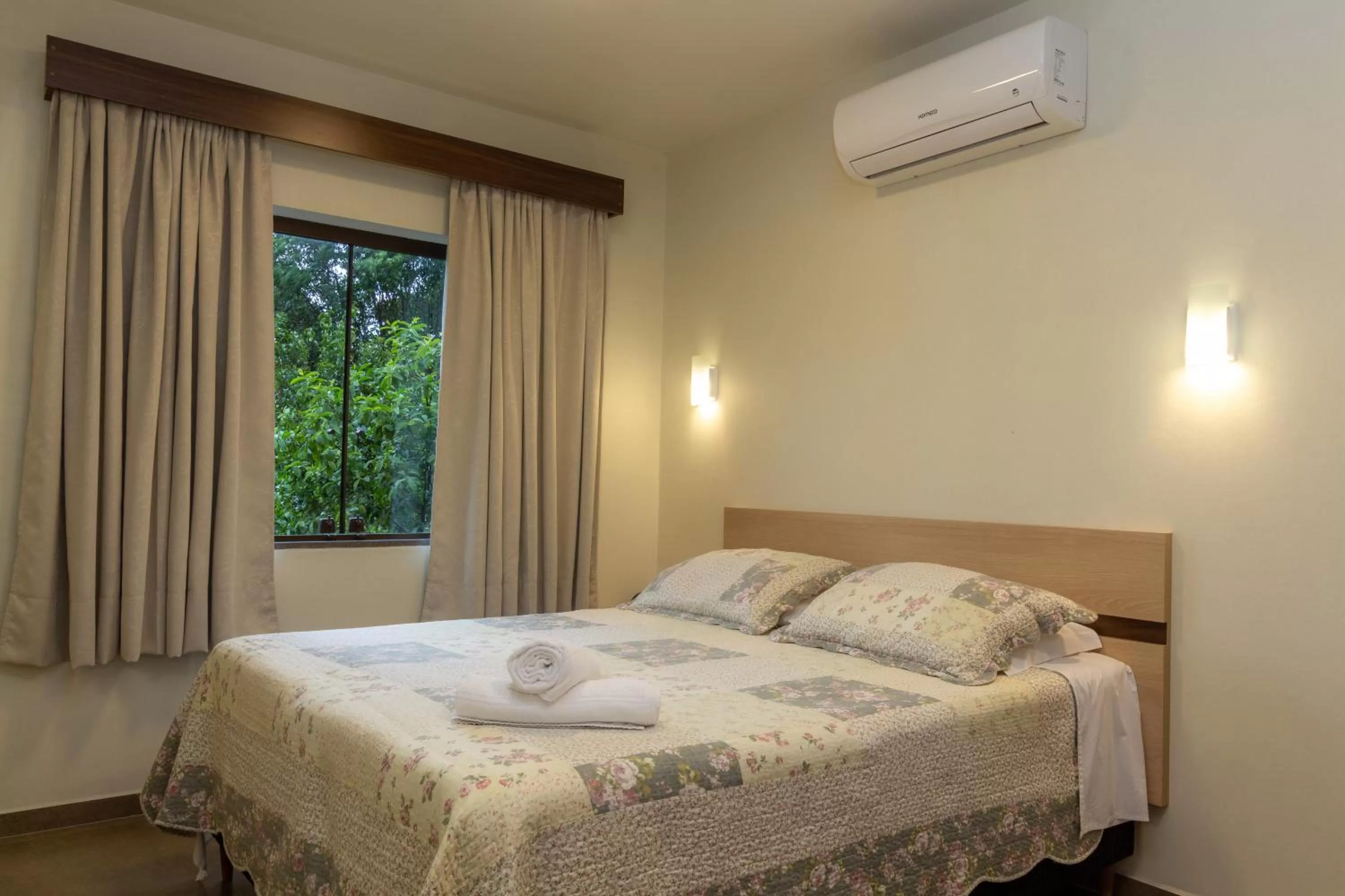 Bed in Hotel Park Haus