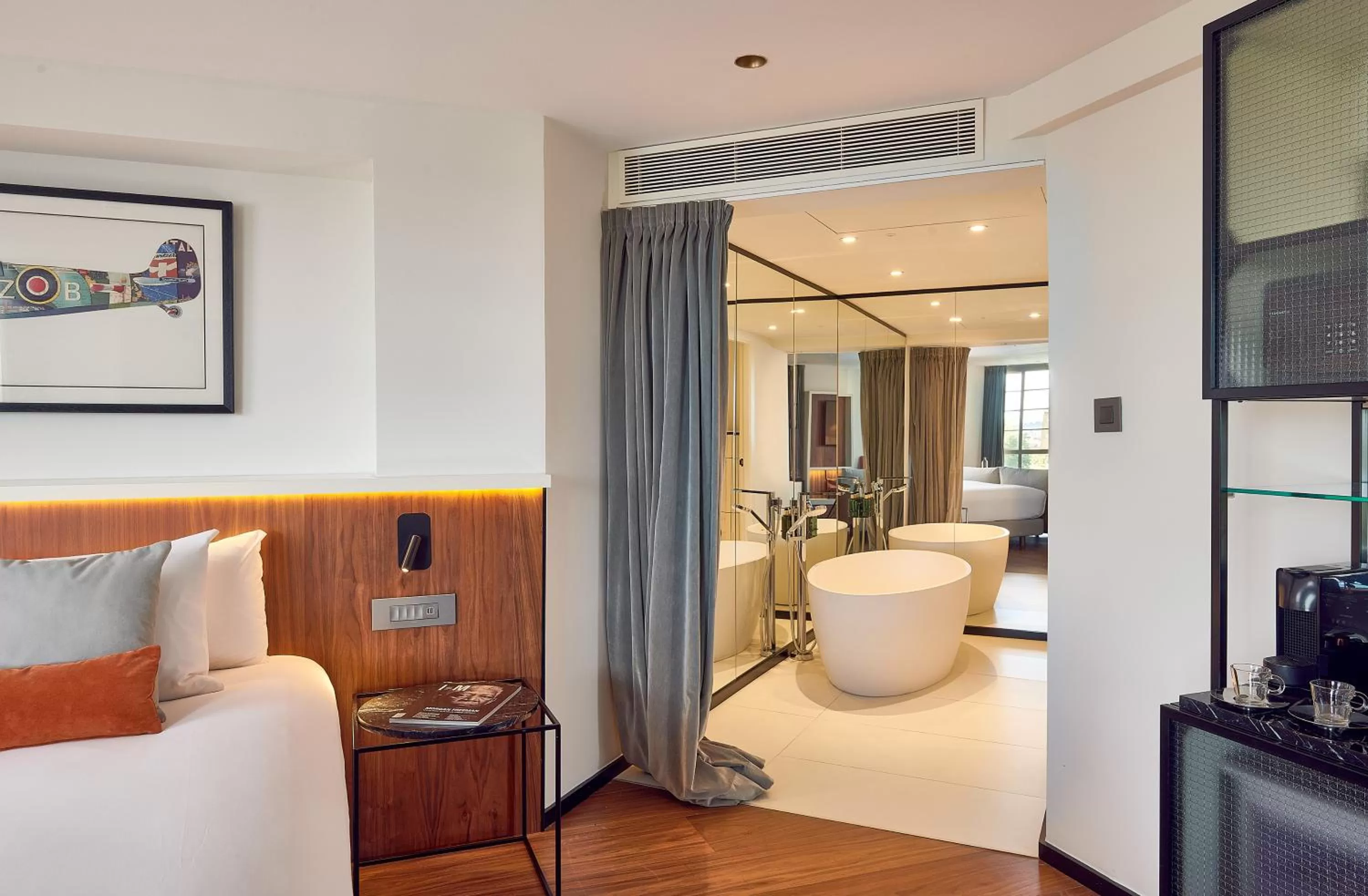 Bathroom in Melia White House Hotel