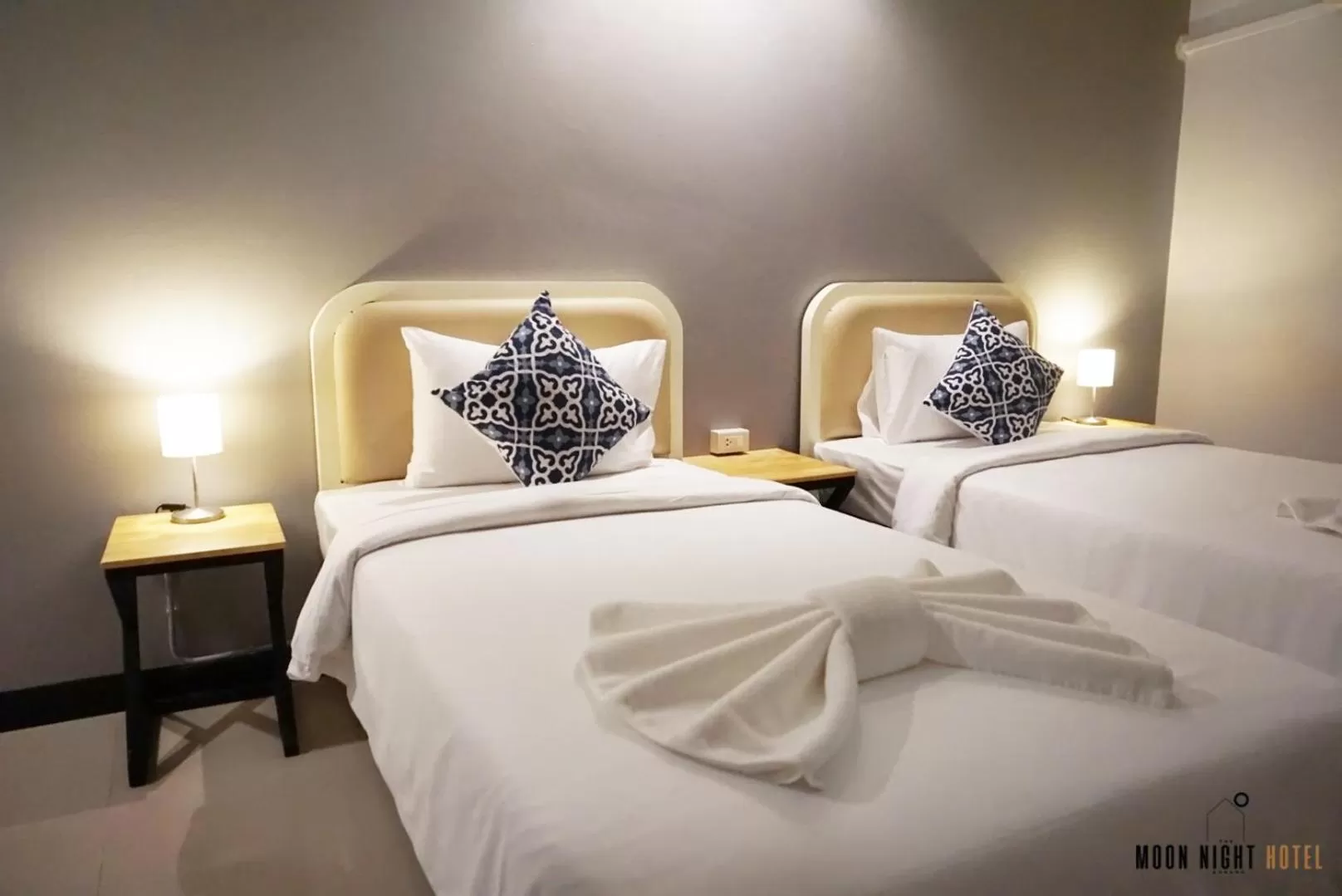 Bed in The Moon Night Ao Nang Hotel