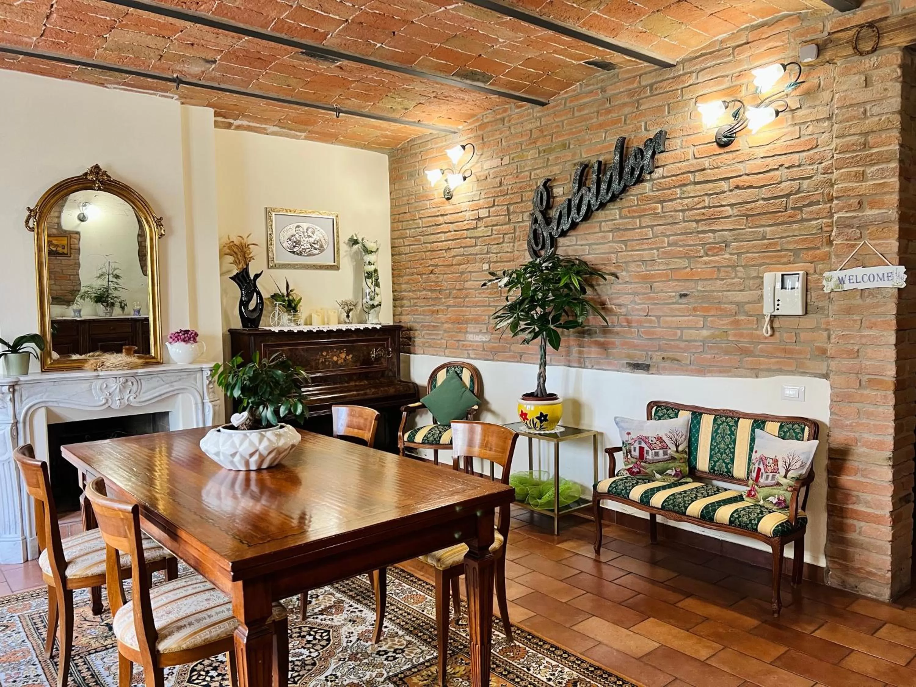 Living room, Restaurant/Places to Eat in Agriturismo Sabidor