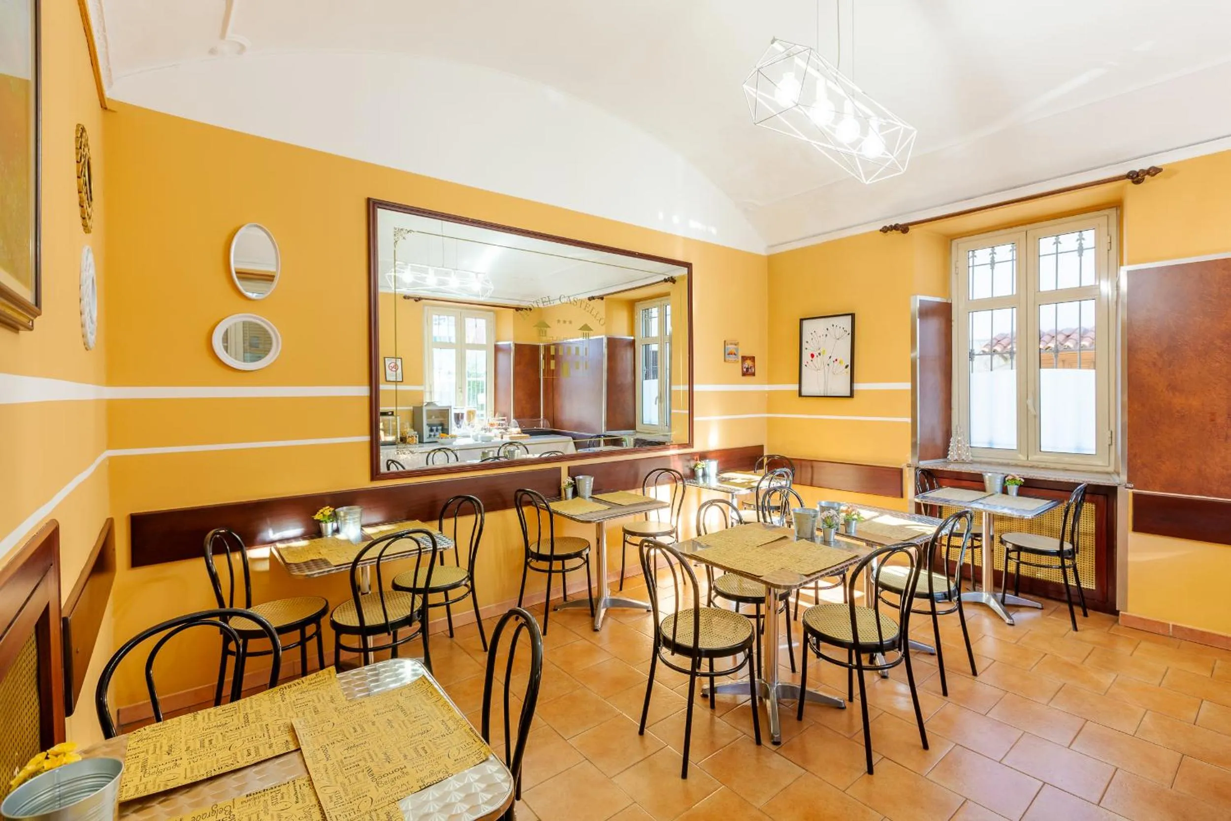 Breakfast in Hotel Castello