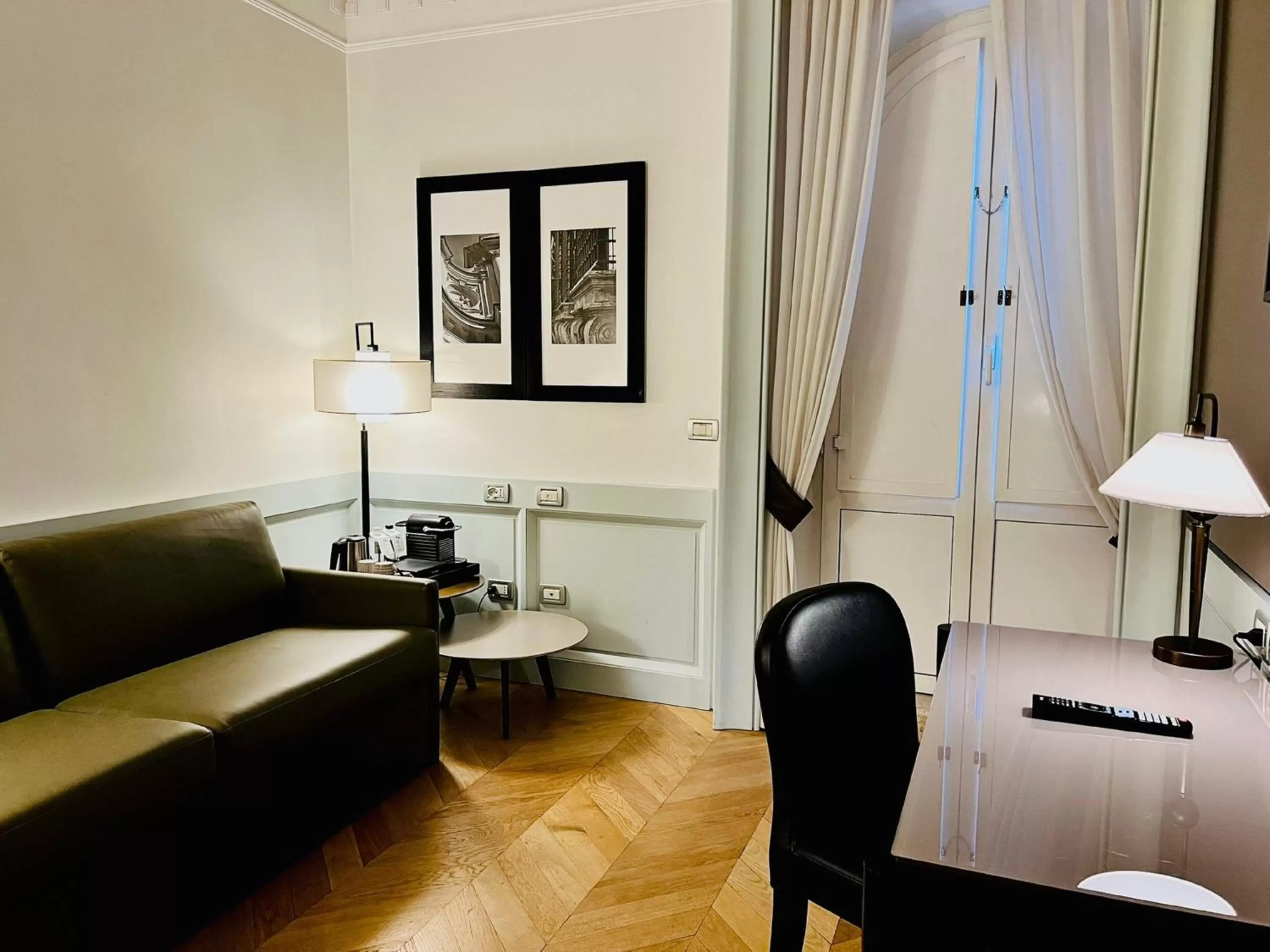 Photo of the whole room in Hotel Indigo Rome - St. George by IHG