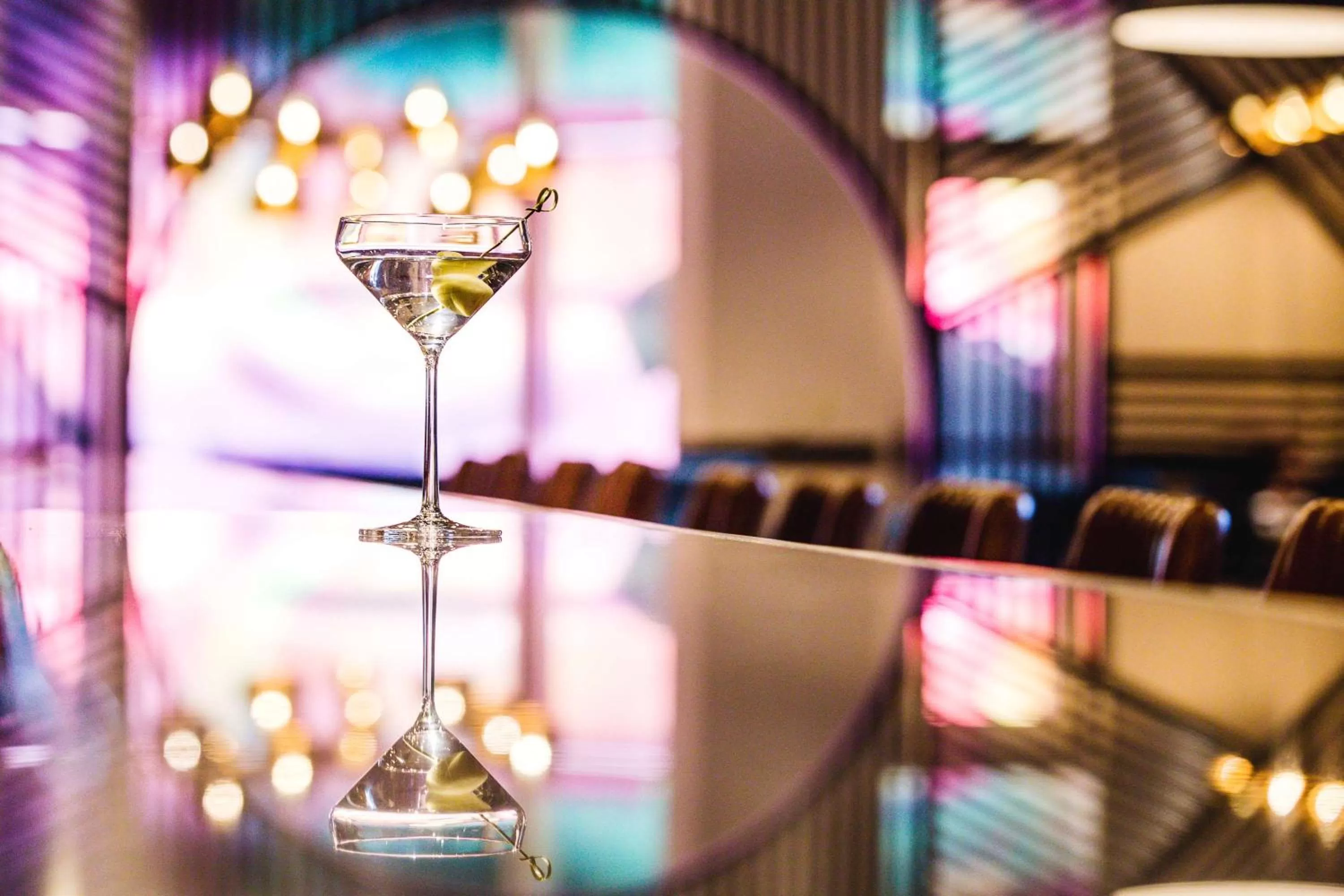 Restaurant/places to eat in Hyatt Regency Calgary