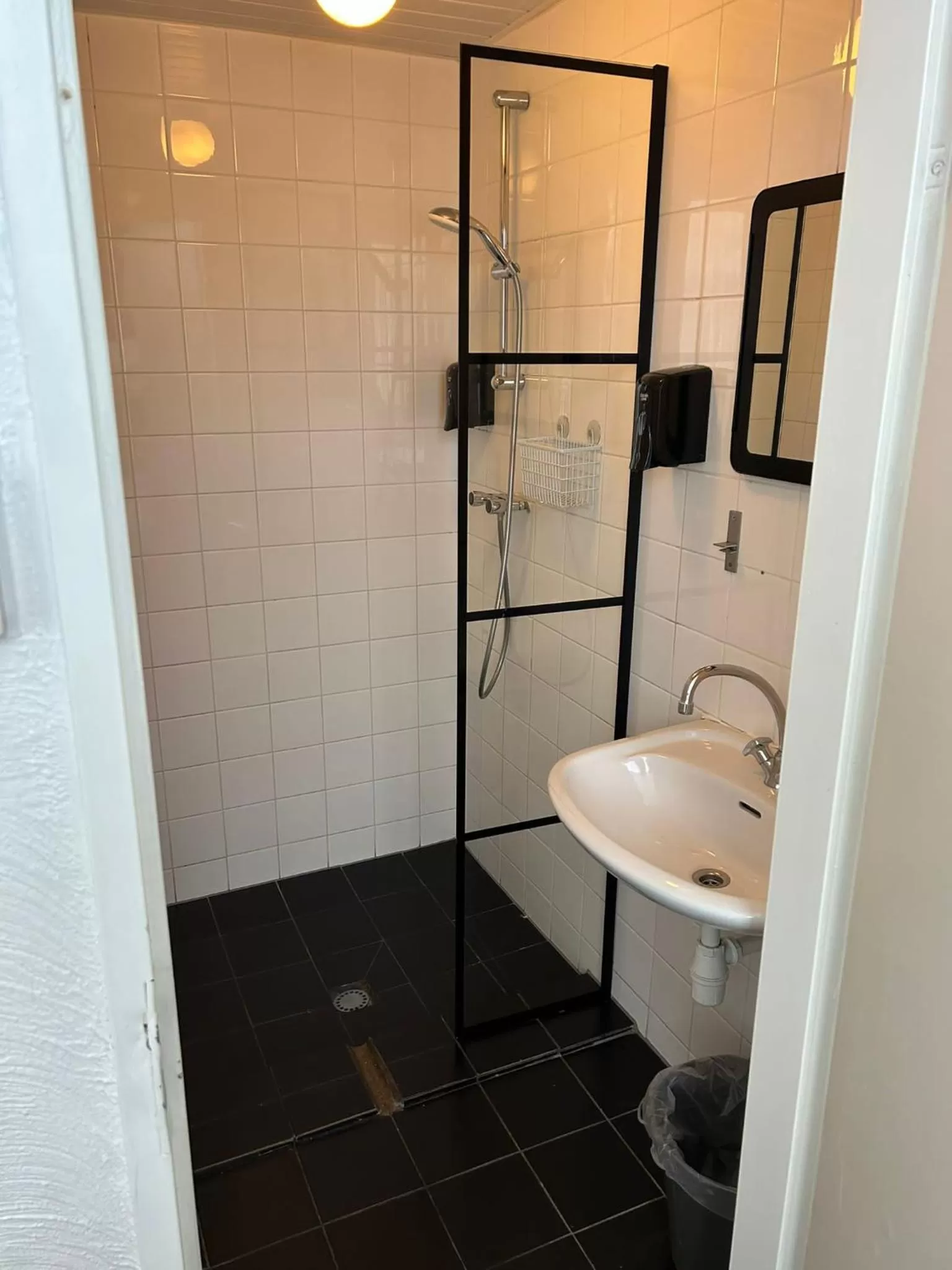 Shower in Hotel Hortus