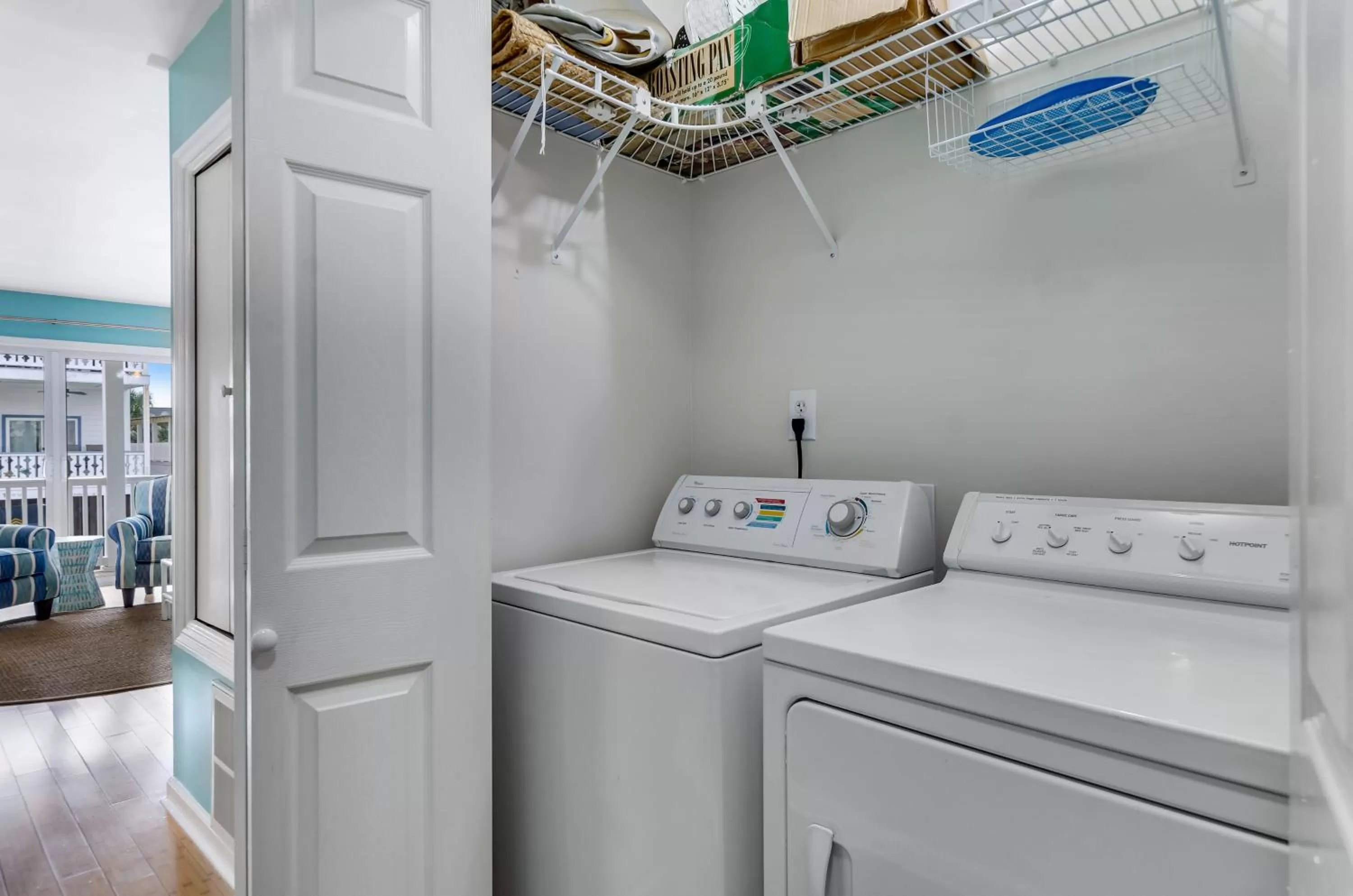 Kitchen/Kitchenette in South Beach Views