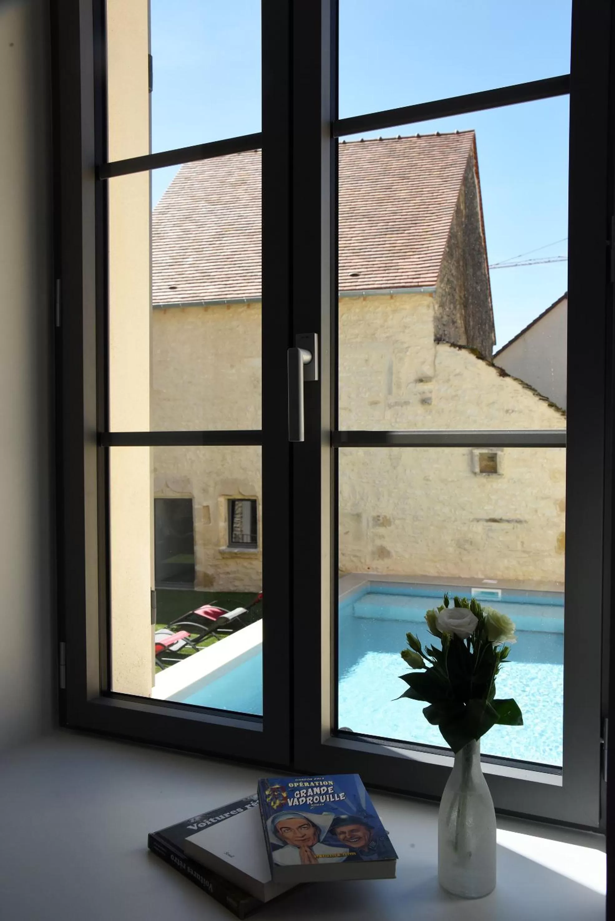 Pool view in Le Charles V