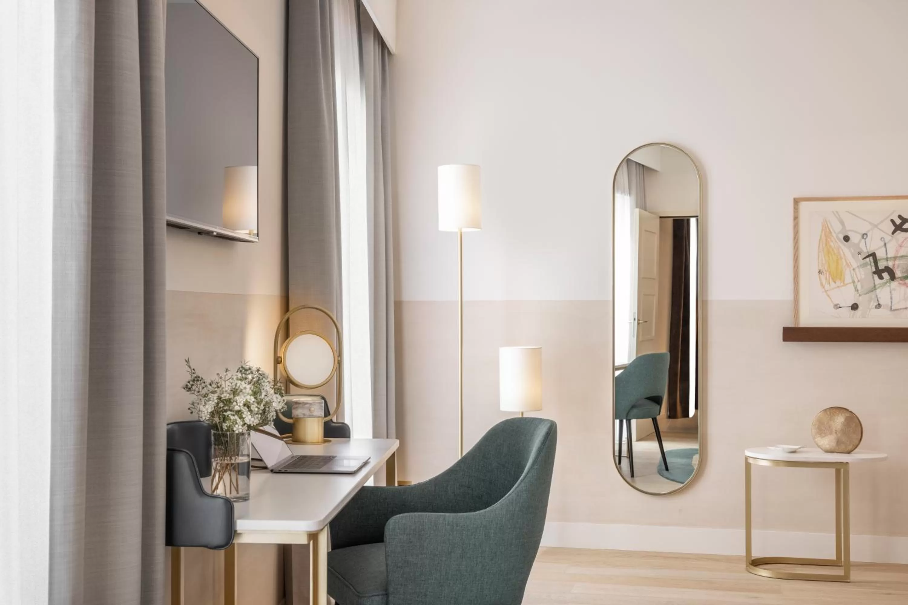 Bedroom in Maison Albar Hotels L’Imperator