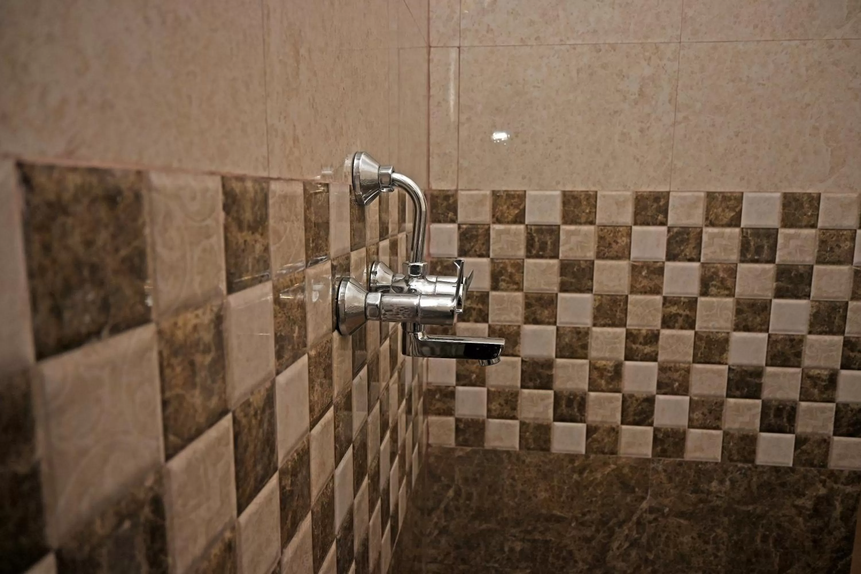 Shower, Bathroom in Royal Sea View
