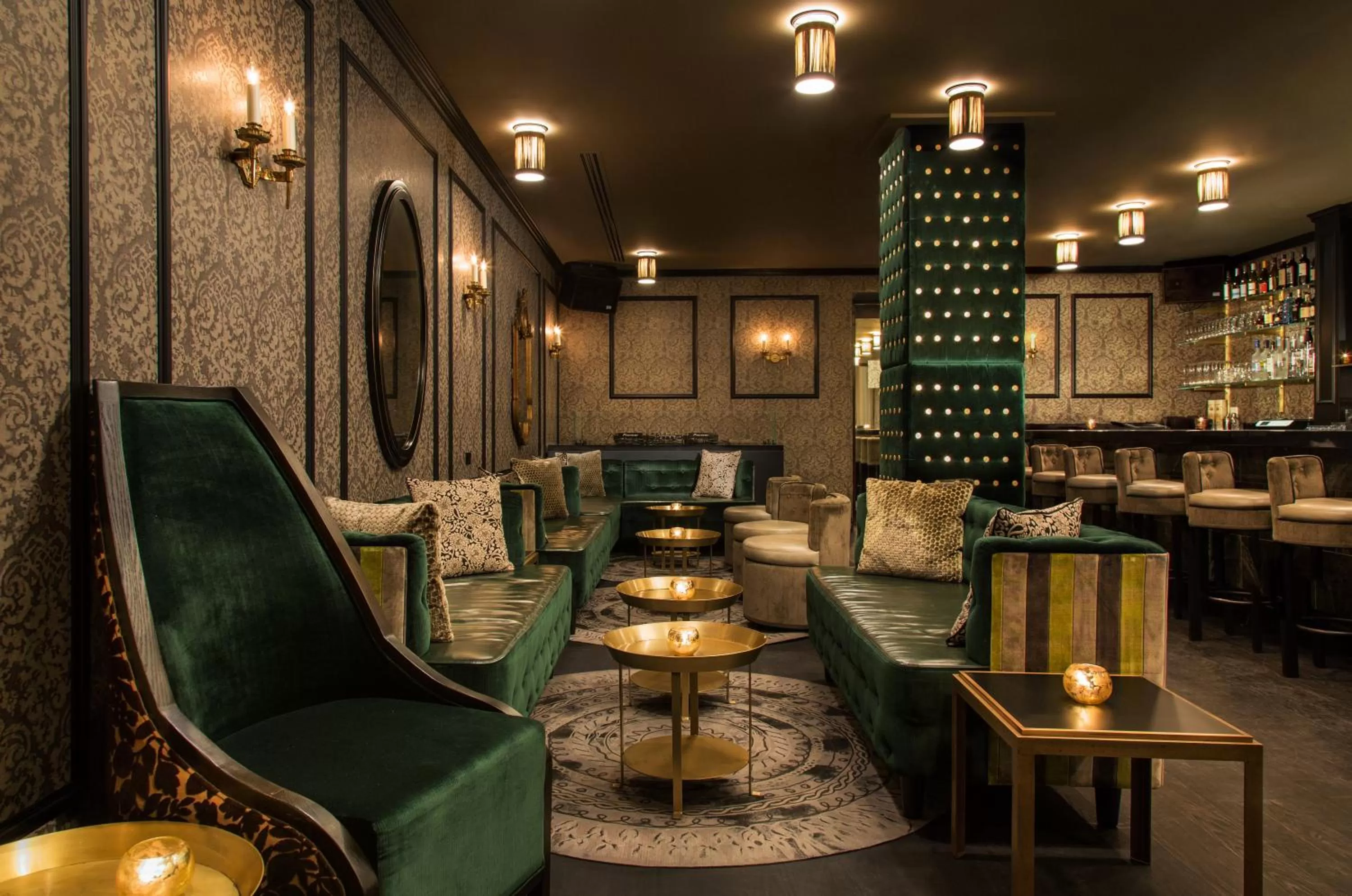 Lounge or bar in Dream Midtown, by Hyatt