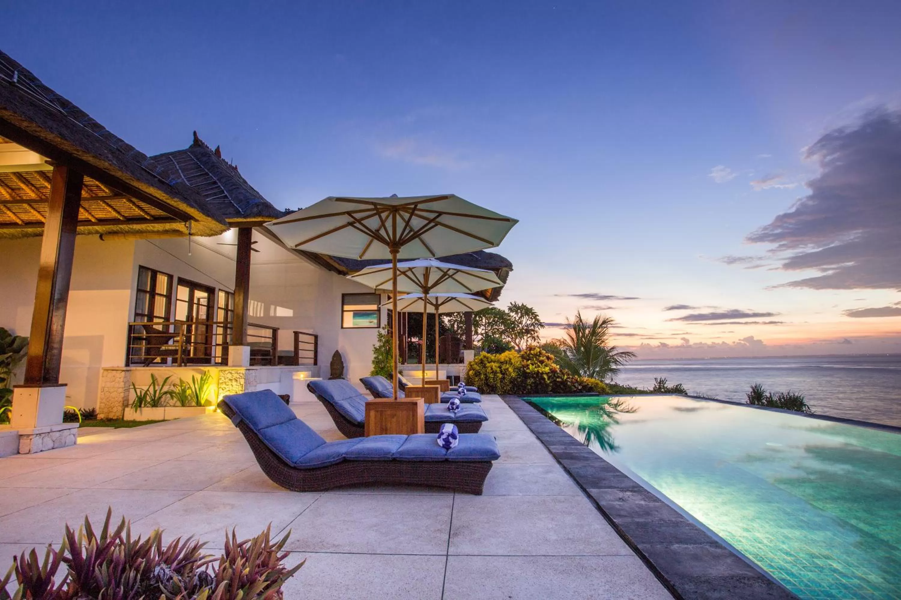 Mountain view, Patio/Outdoor Area in The Point Resort Lembongan