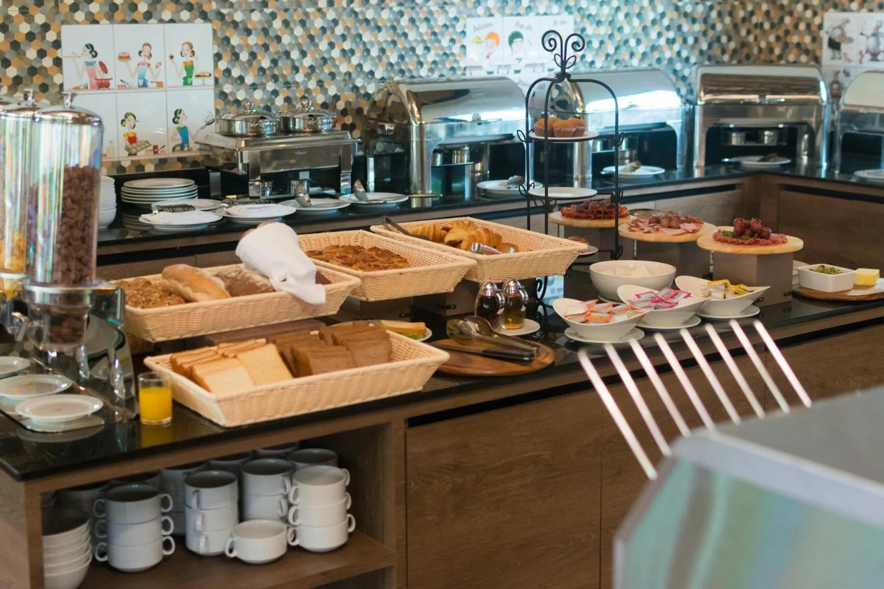 Breakfast in Rawayana West Villas & Kids Park