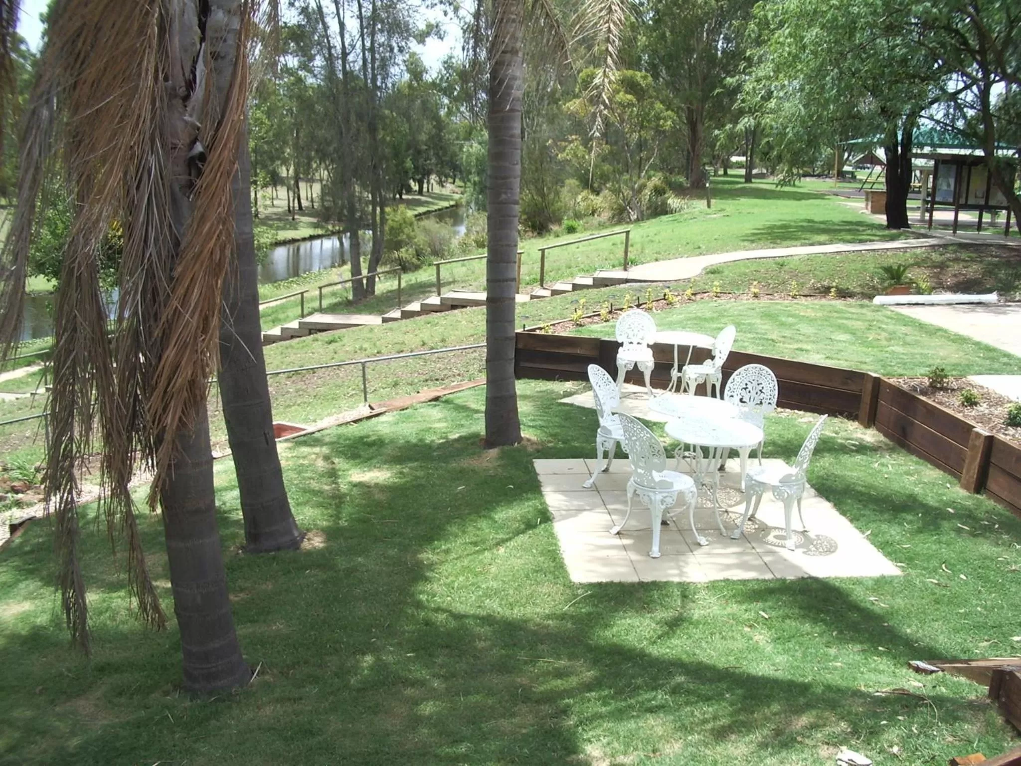 Park House Motor Inn