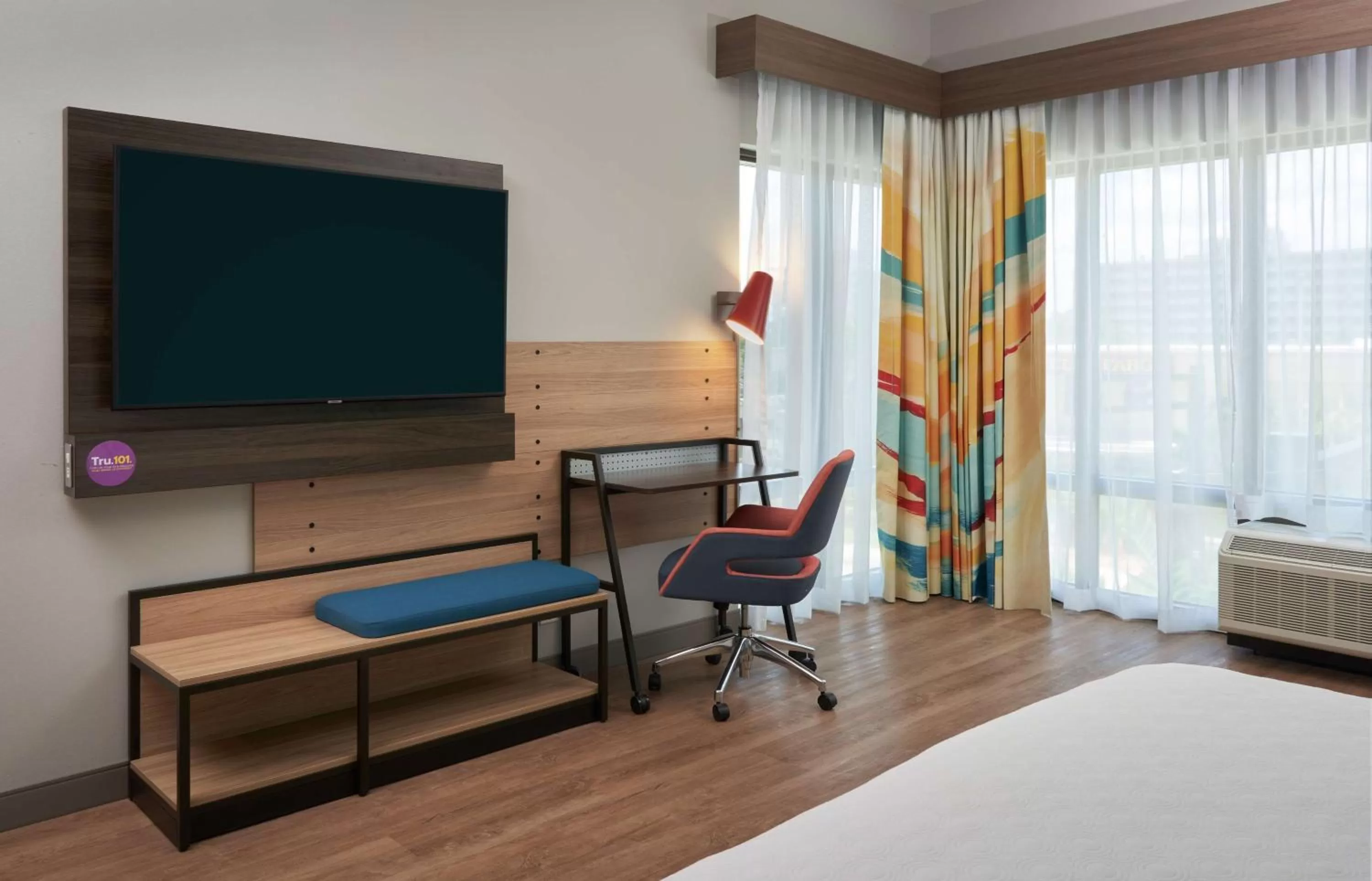 Bedroom, Bed in Tru By Hilton Pompano Beach Pier