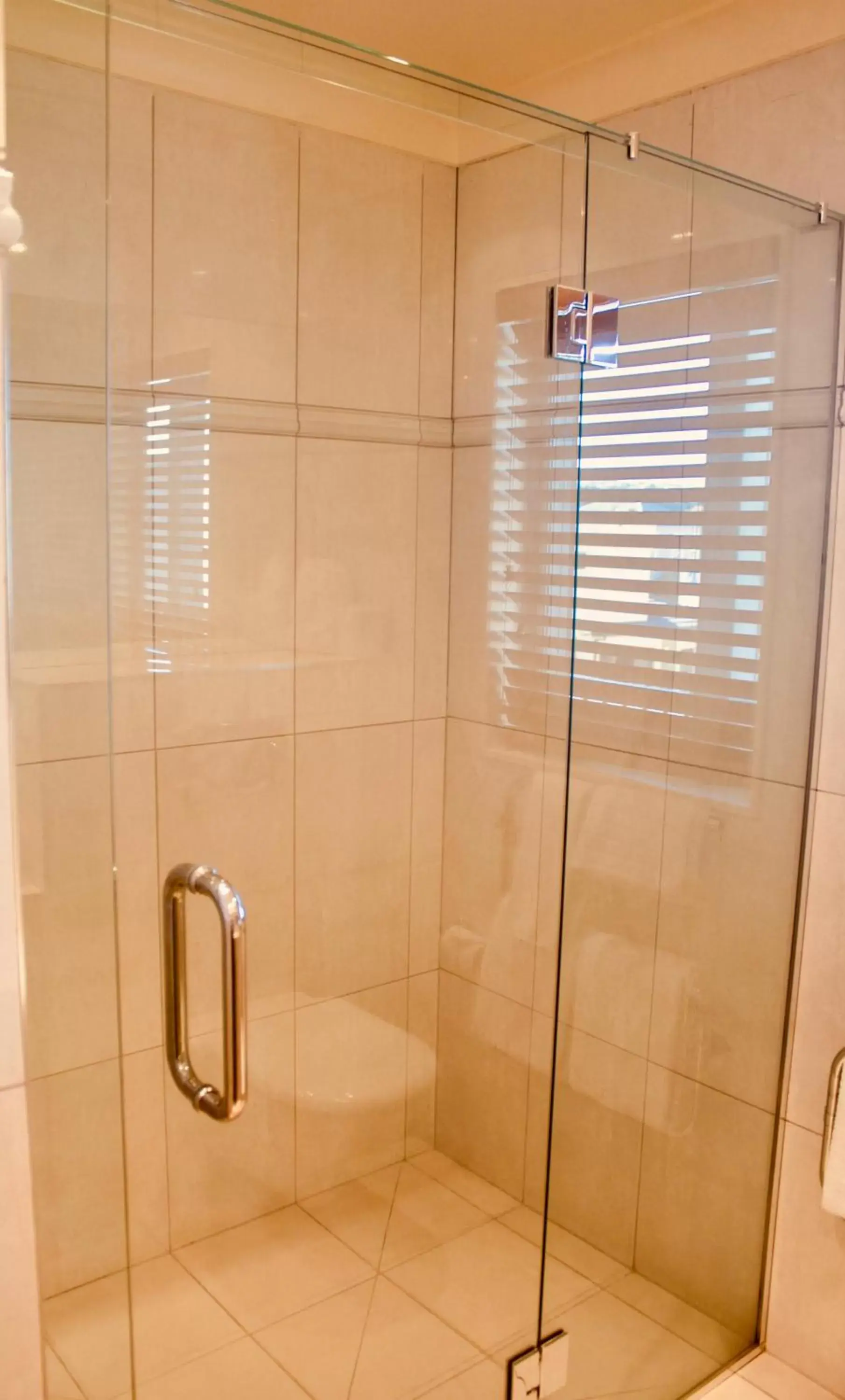 Ocean View Premium Suite with Spa Bath in The Nautilus Ocean View Premium Suite with Spa Bath in The Nautilus