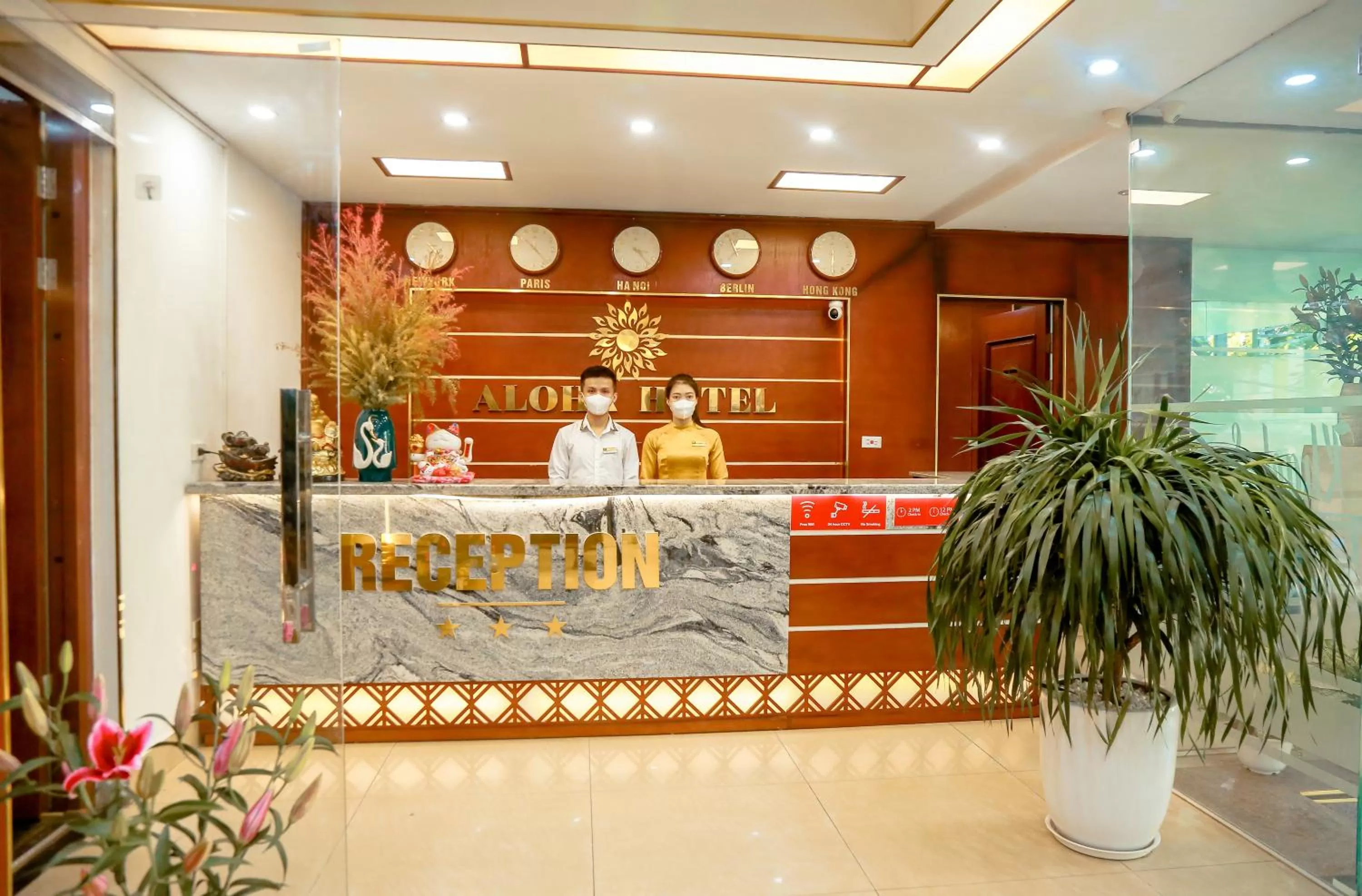 People in Aloha Hotel