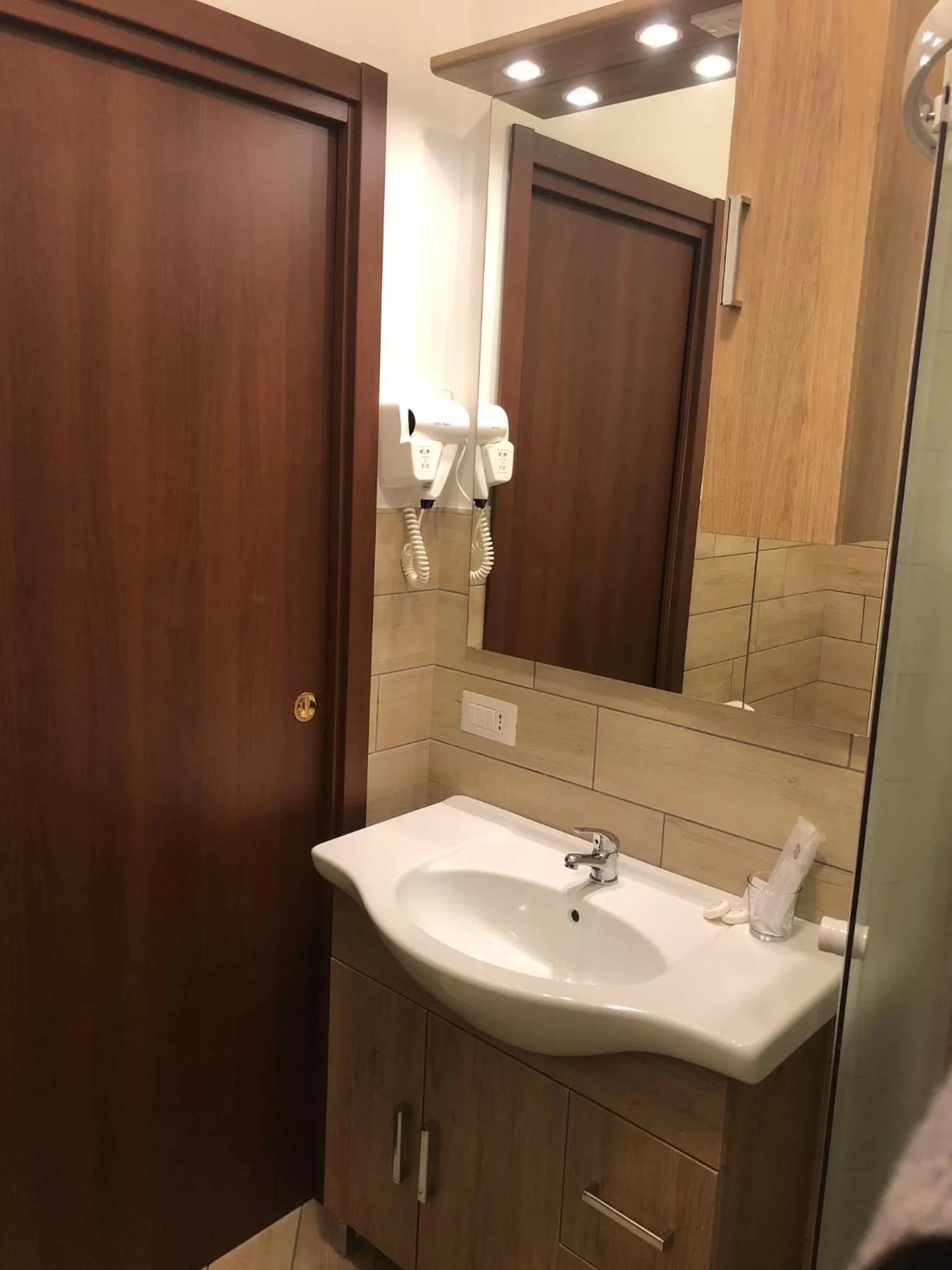 Bathroom in Museum Inn Napoli