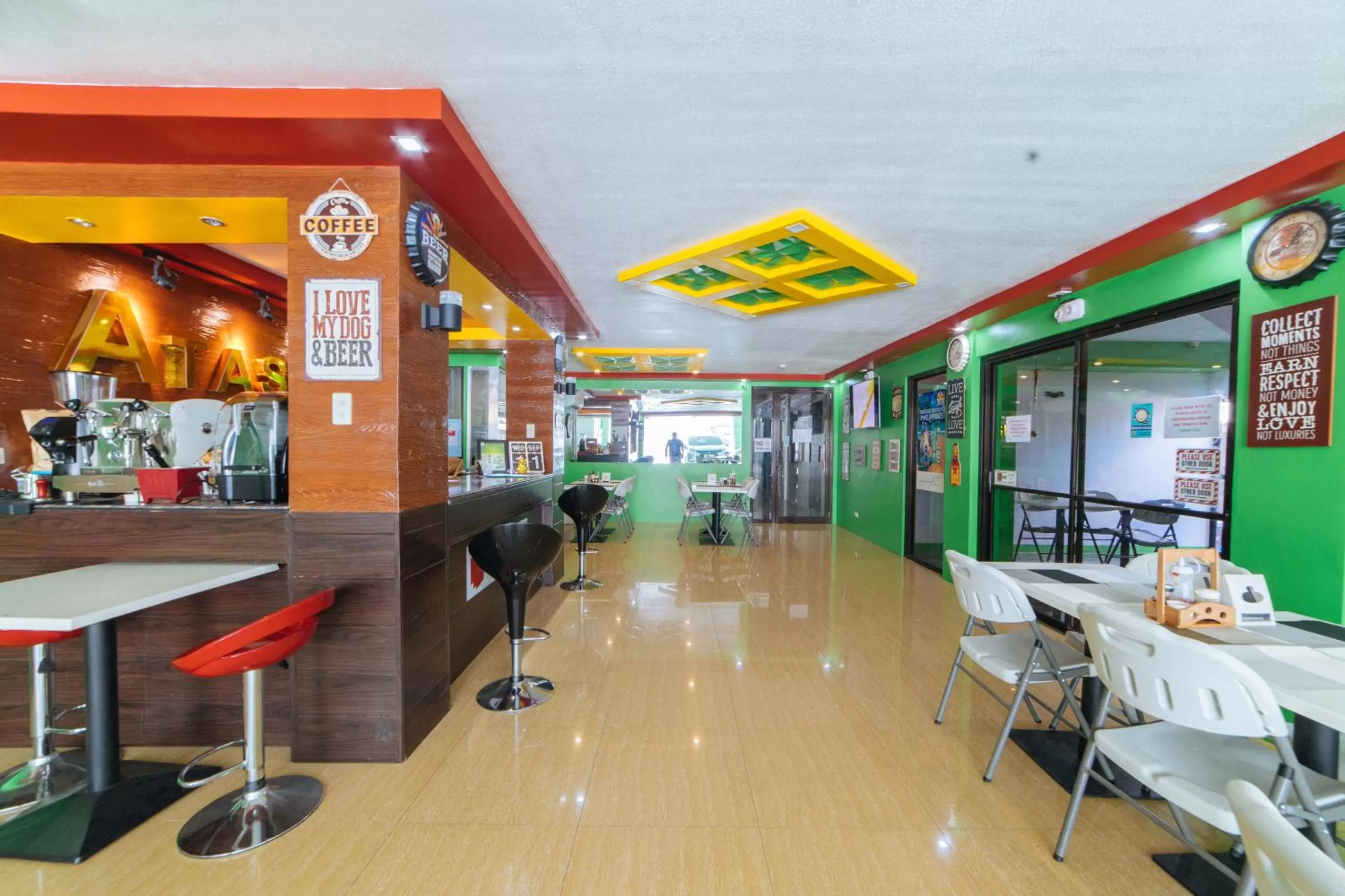 Restaurant/places to eat in RedDoorz near Notre Dame of Dadiangas University