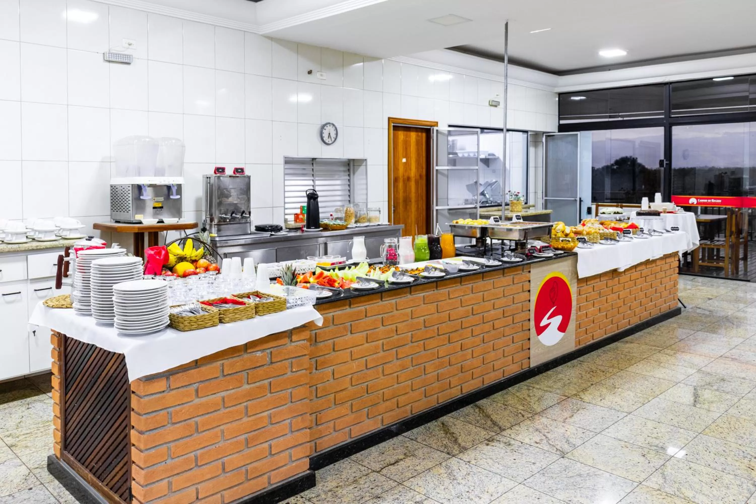 Buffet breakfast in Hotel Caminho do Rosário