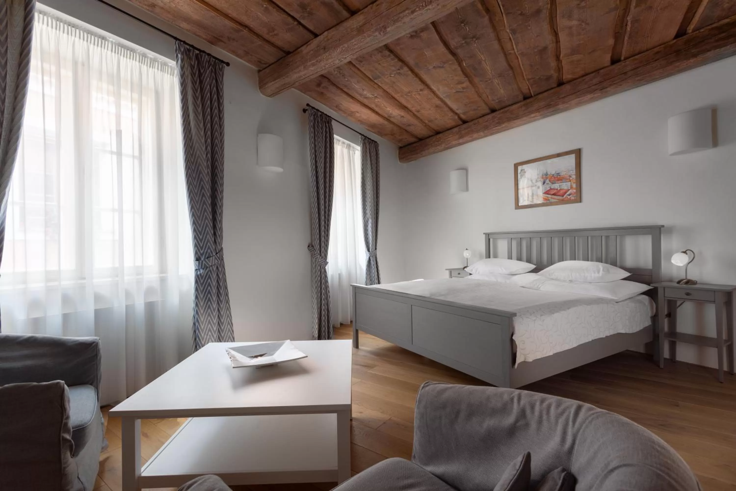 Bedroom, Bed in Hotel At the White Lily